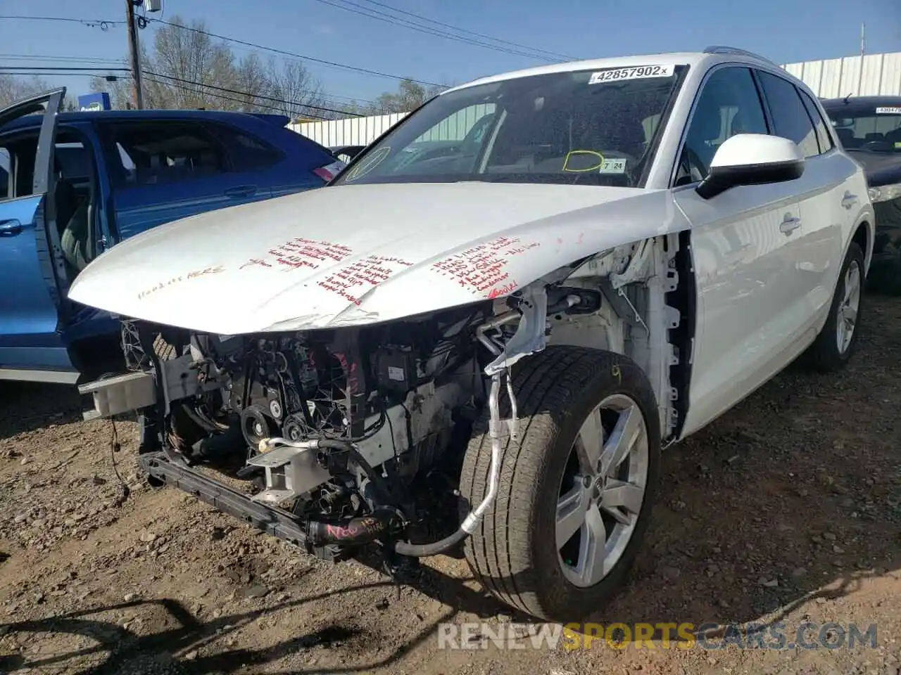 2 Фотография поврежденного автомобиля WA1BNAFYXK2106549 AUDI Q5 2019