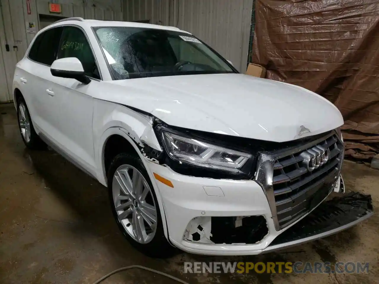 1 Photograph of a damaged car WA1BNAFYXK2107622 AUDI Q5 2019