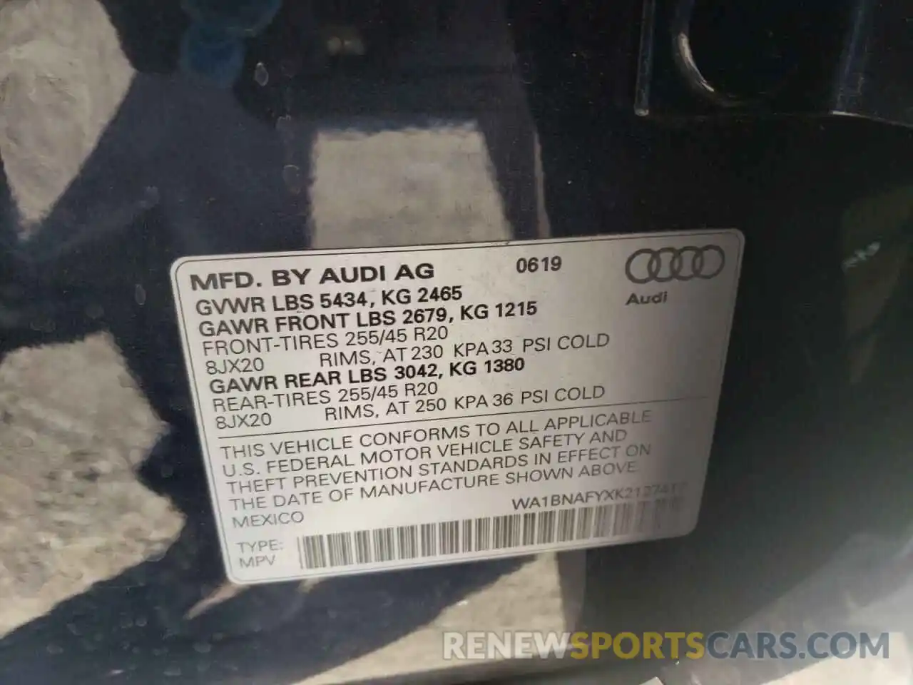 10 Photograph of a damaged car WA1BNAFYXK2127417 AUDI Q5 2019