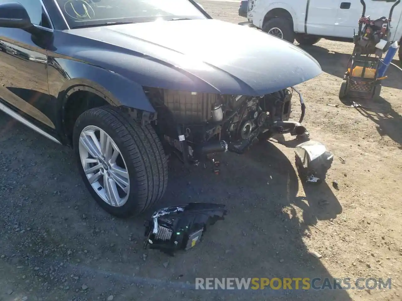 9 Photograph of a damaged car WA1BNAFYXK2127417 AUDI Q5 2019