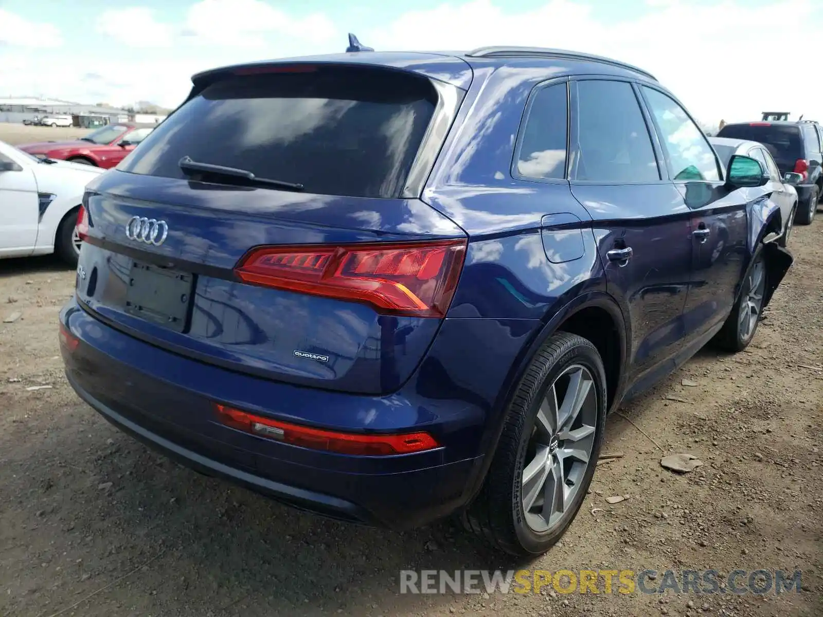 4 Фотография поврежденного автомобиля WA1BNAFYXK2127983 AUDI Q5 2019