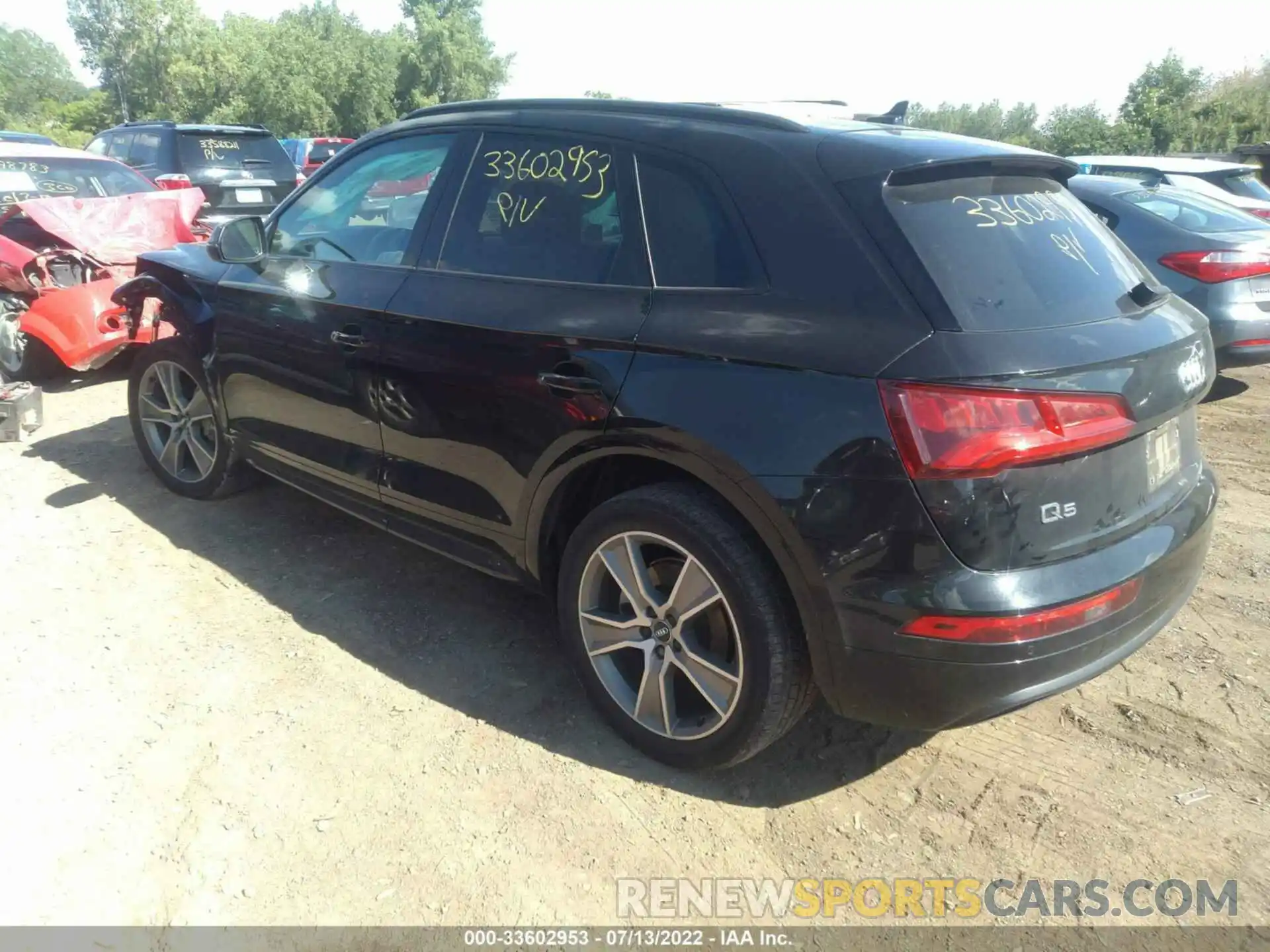 3 Фотография поврежденного автомобиля WA1BNAFYXK2131127 AUDI Q5 2019