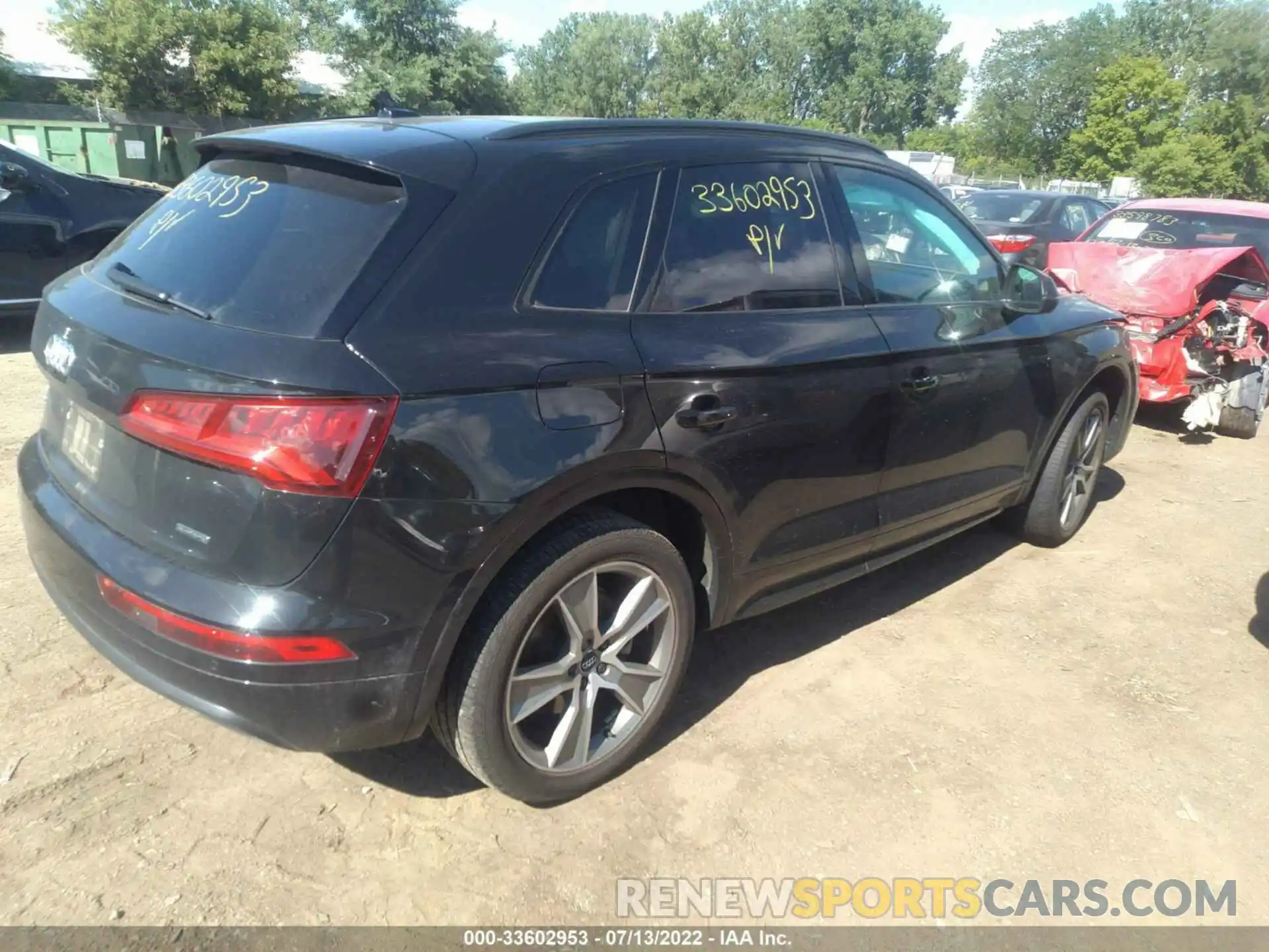 4 Фотография поврежденного автомобиля WA1BNAFYXK2131127 AUDI Q5 2019