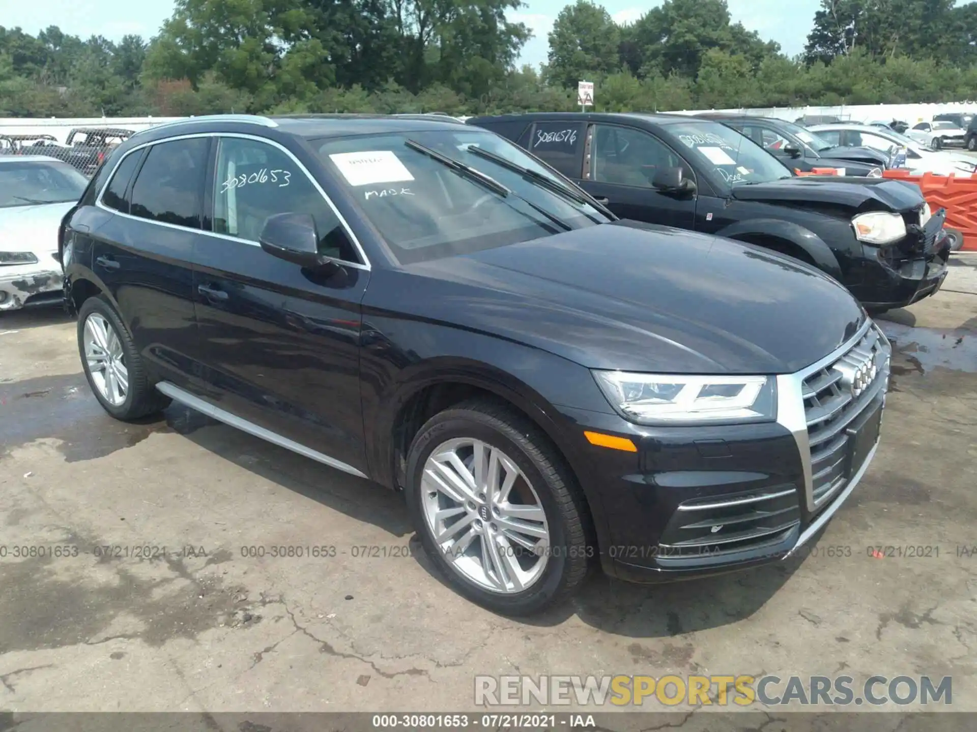 1 Фотография поврежденного автомобиля WA1BNAFYXK2135209 AUDI Q5 2019