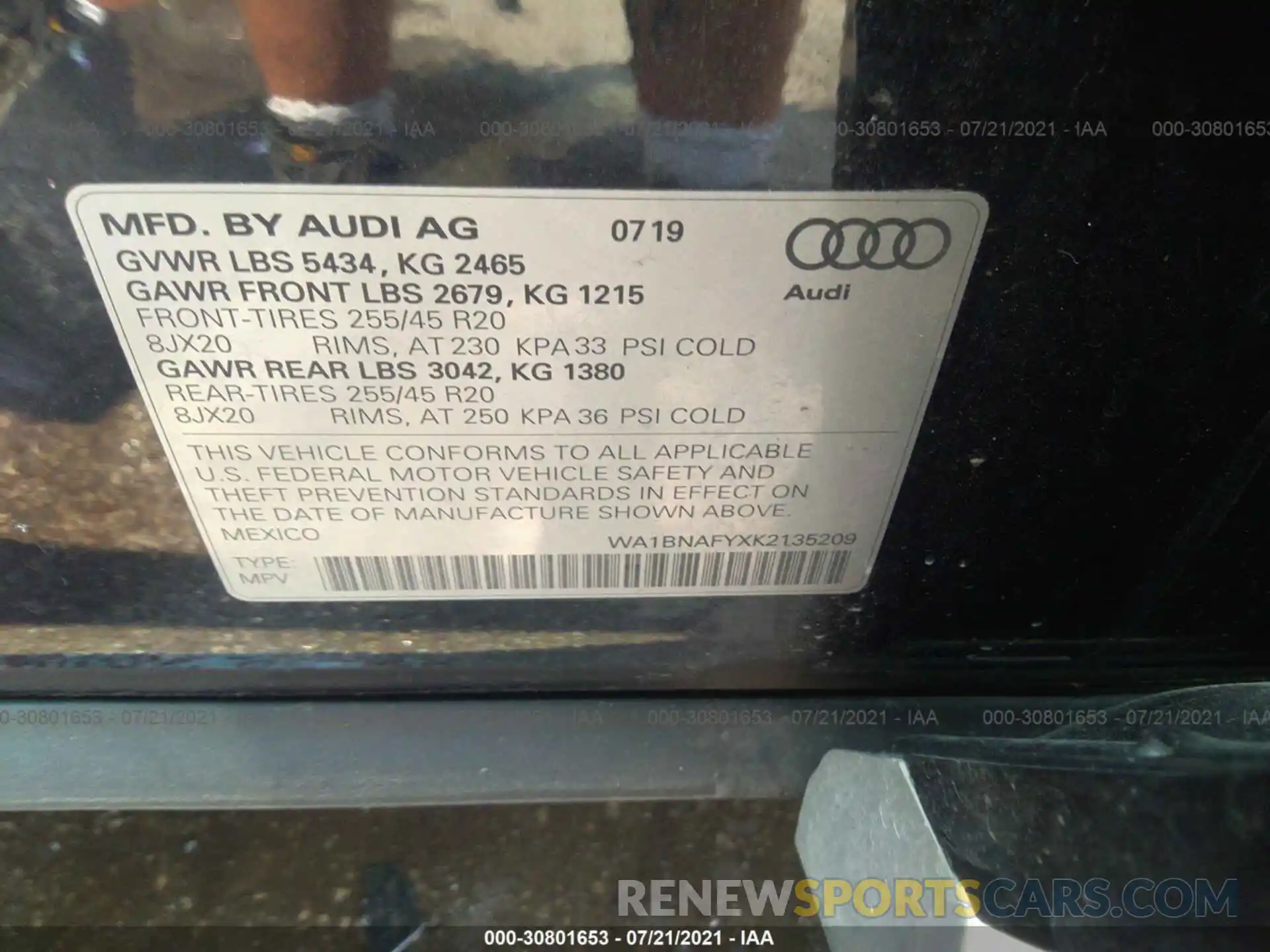 9 Фотография поврежденного автомобиля WA1BNAFYXK2135209 AUDI Q5 2019