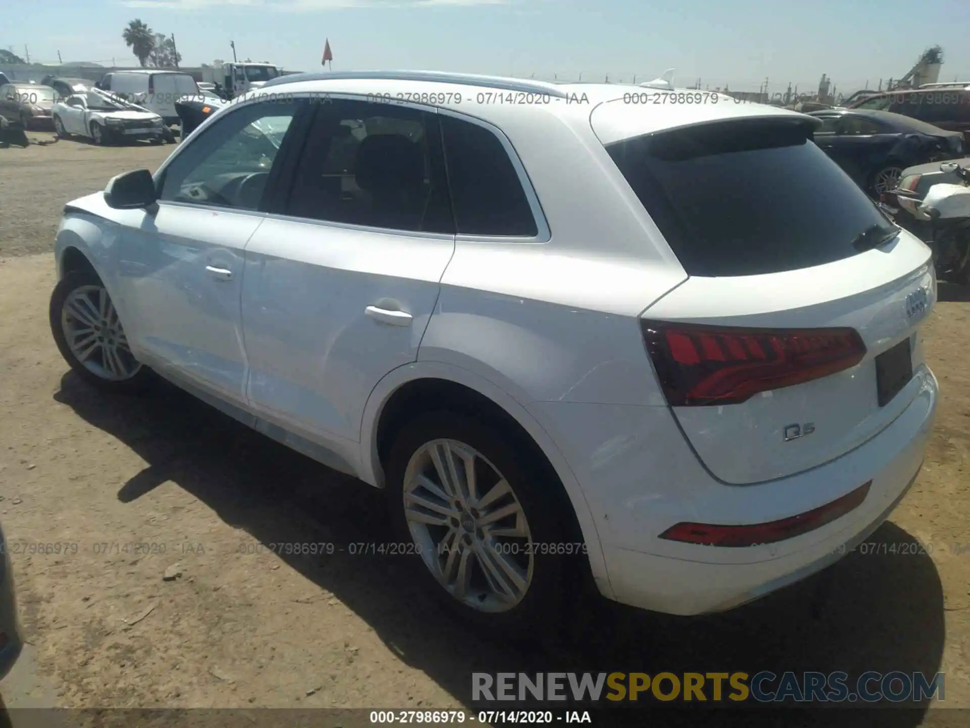 3 Фотография поврежденного автомобиля WA1BNAFYXK2143147 AUDI Q5 2019