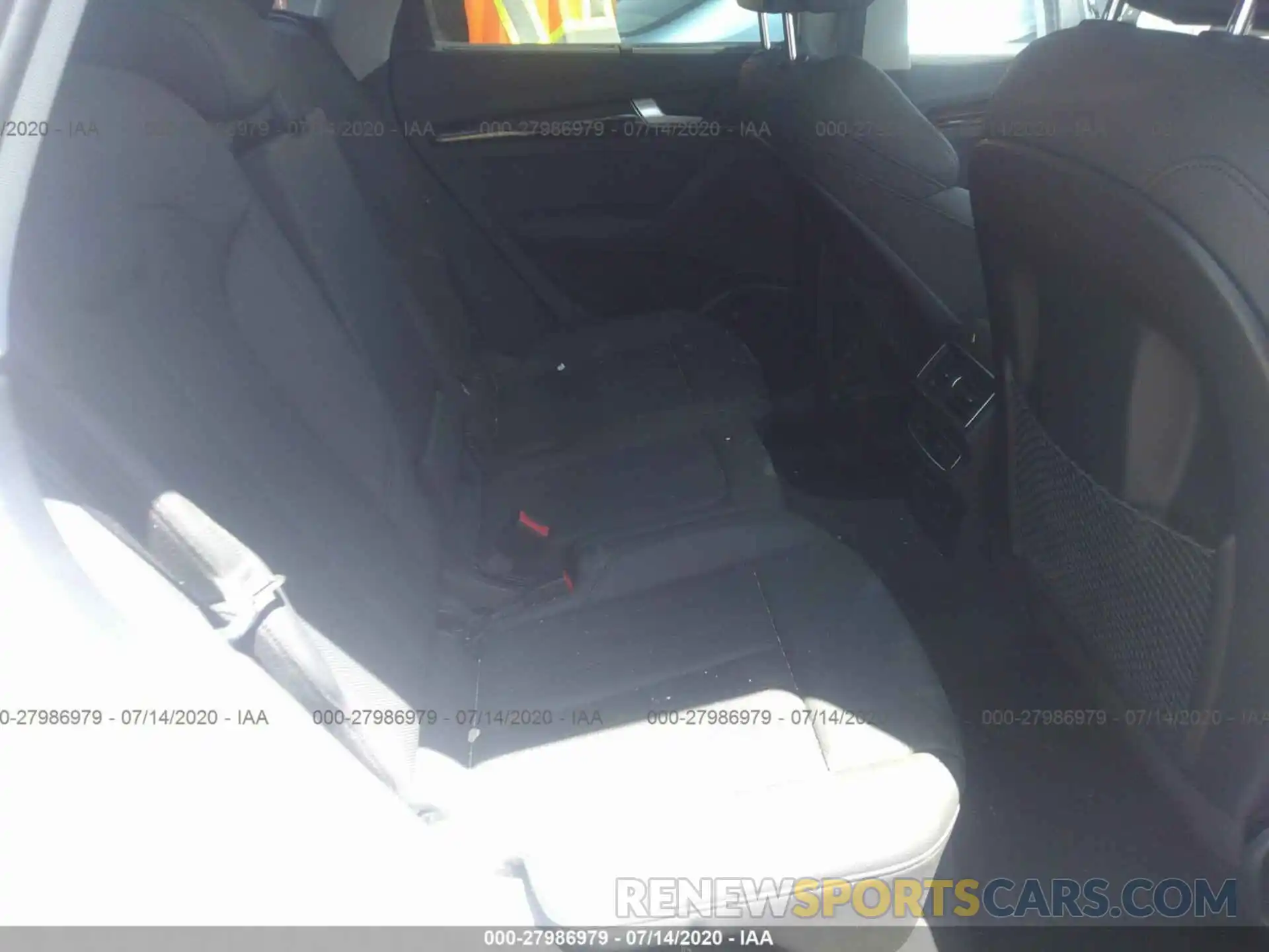 8 Фотография поврежденного автомобиля WA1BNAFYXK2143147 AUDI Q5 2019