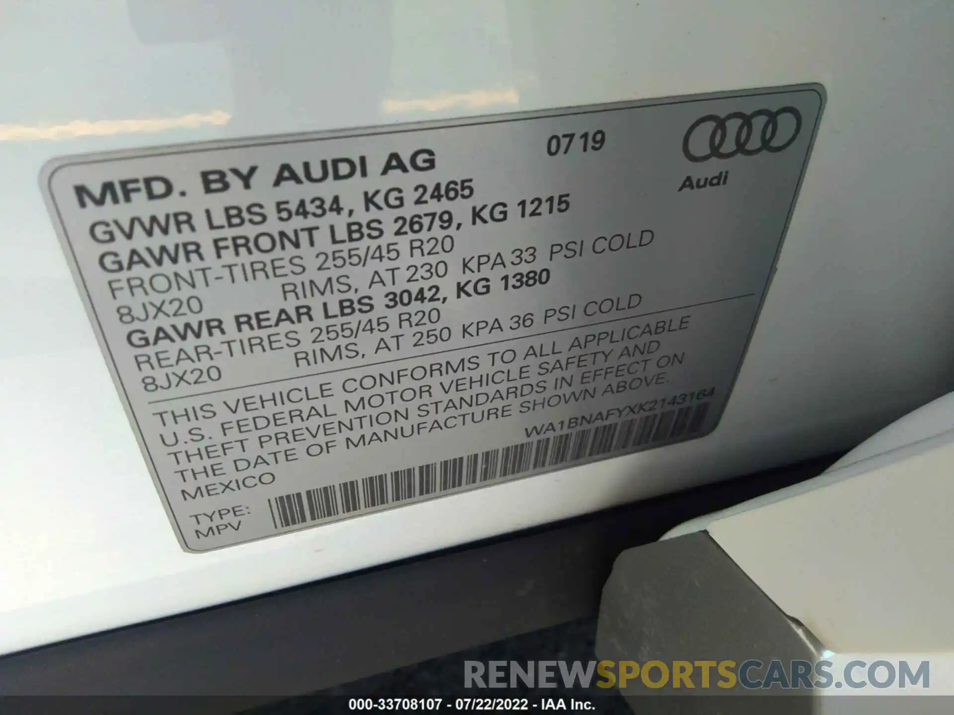 9 Photograph of a damaged car WA1BNAFYXK2143164 AUDI Q5 2019