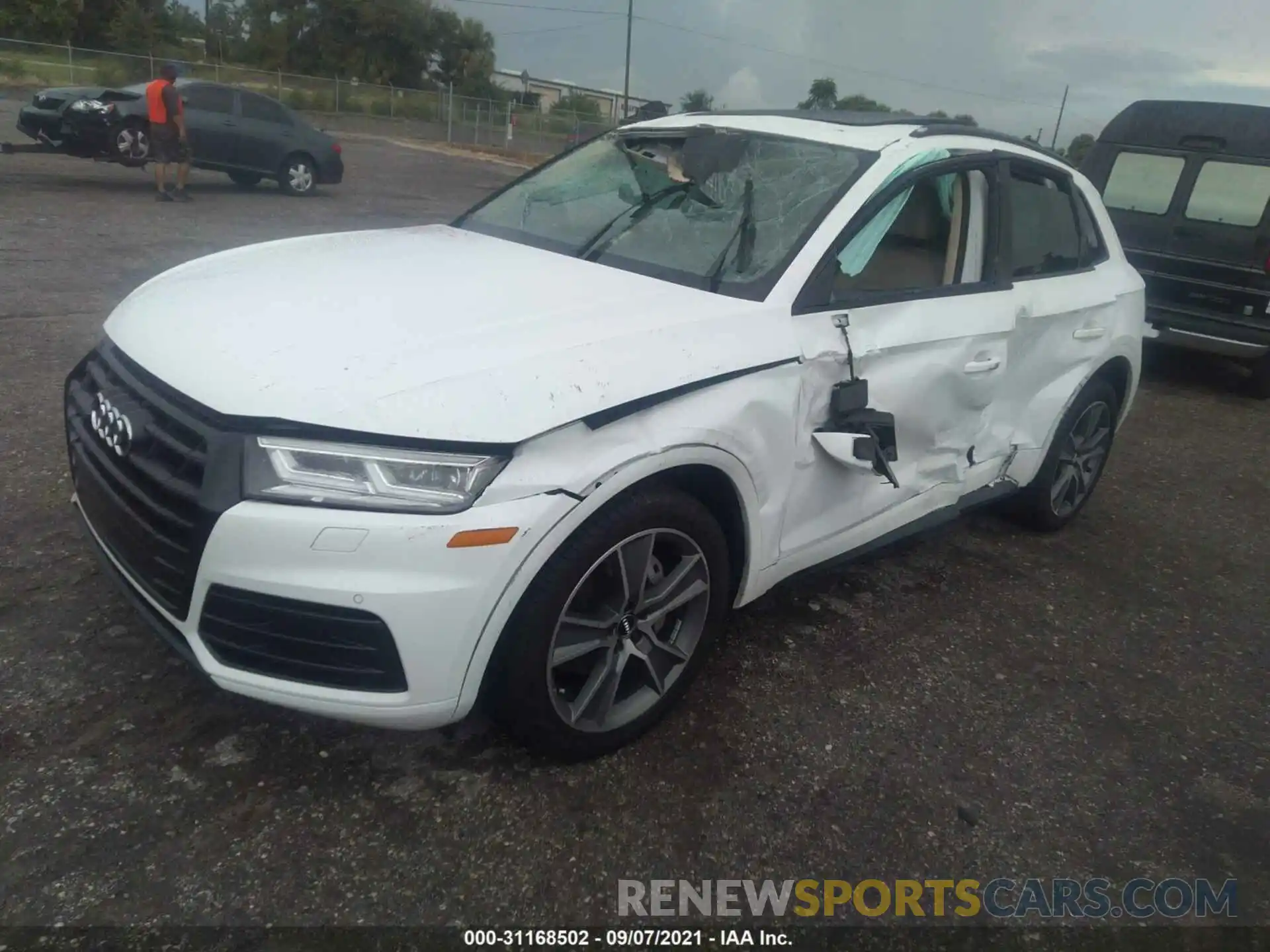 2 Фотография поврежденного автомобиля WA1BNBFYXK2025430 AUDI Q5 2019