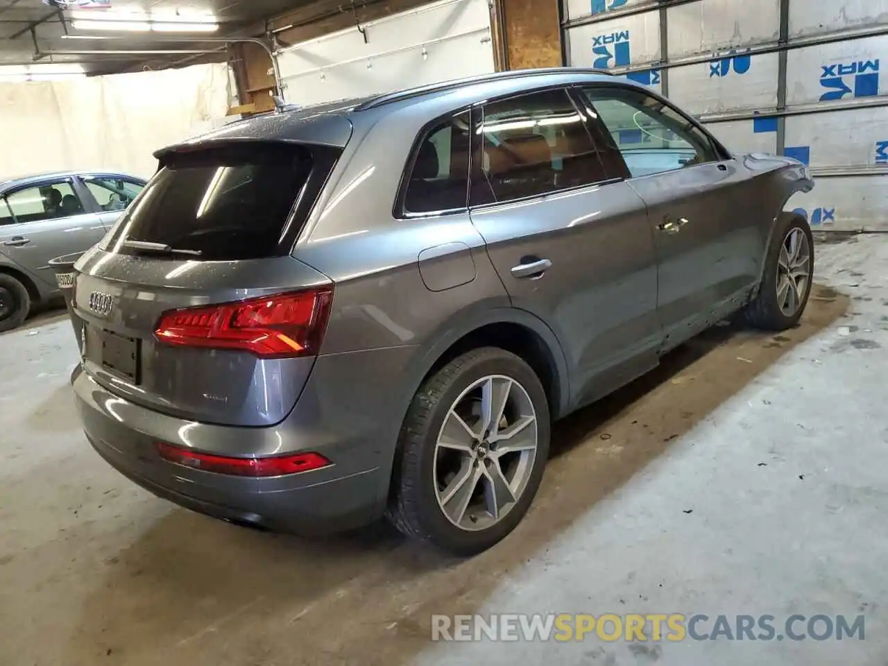 4 Фотография поврежденного автомобиля WA1CNAFY0K2037651 AUDI Q5 2019