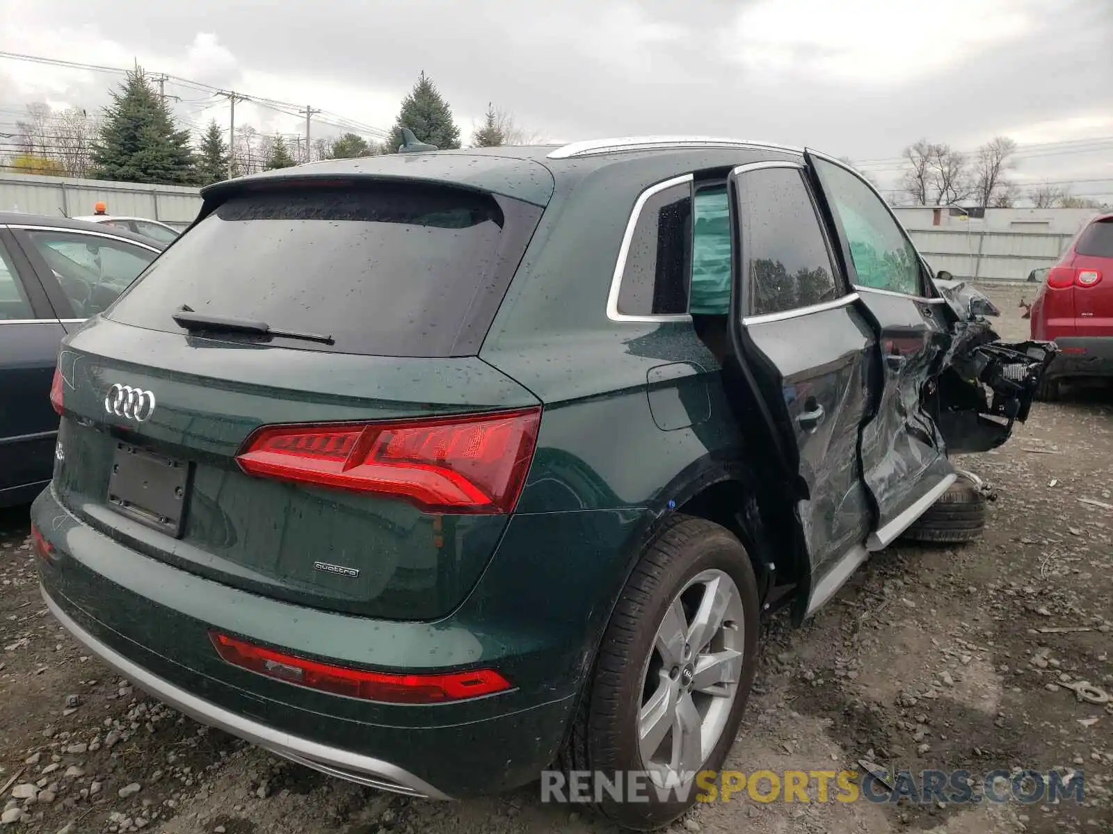 4 Фотография поврежденного автомобиля WA1CNAFY0K2047483 AUDI Q5 2019