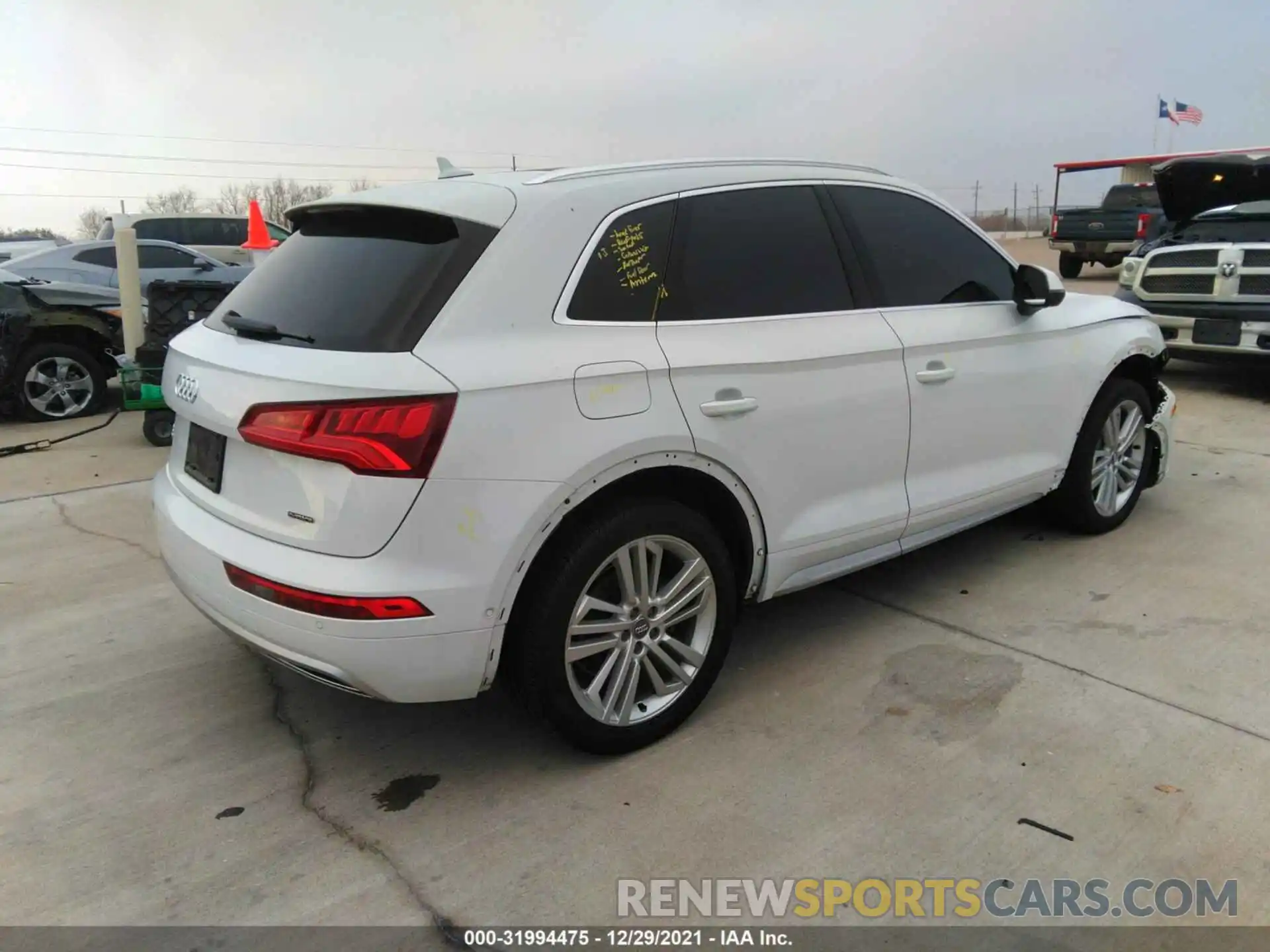 4 Фотография поврежденного автомобиля WA1CNAFY0K2094383 AUDI Q5 2019