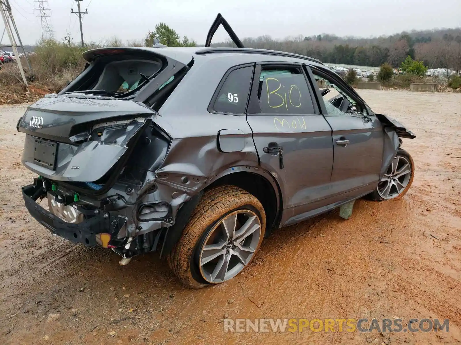 4 Photograph of a damaged car WA1CNAFY1K2056743 AUDI Q5 2019