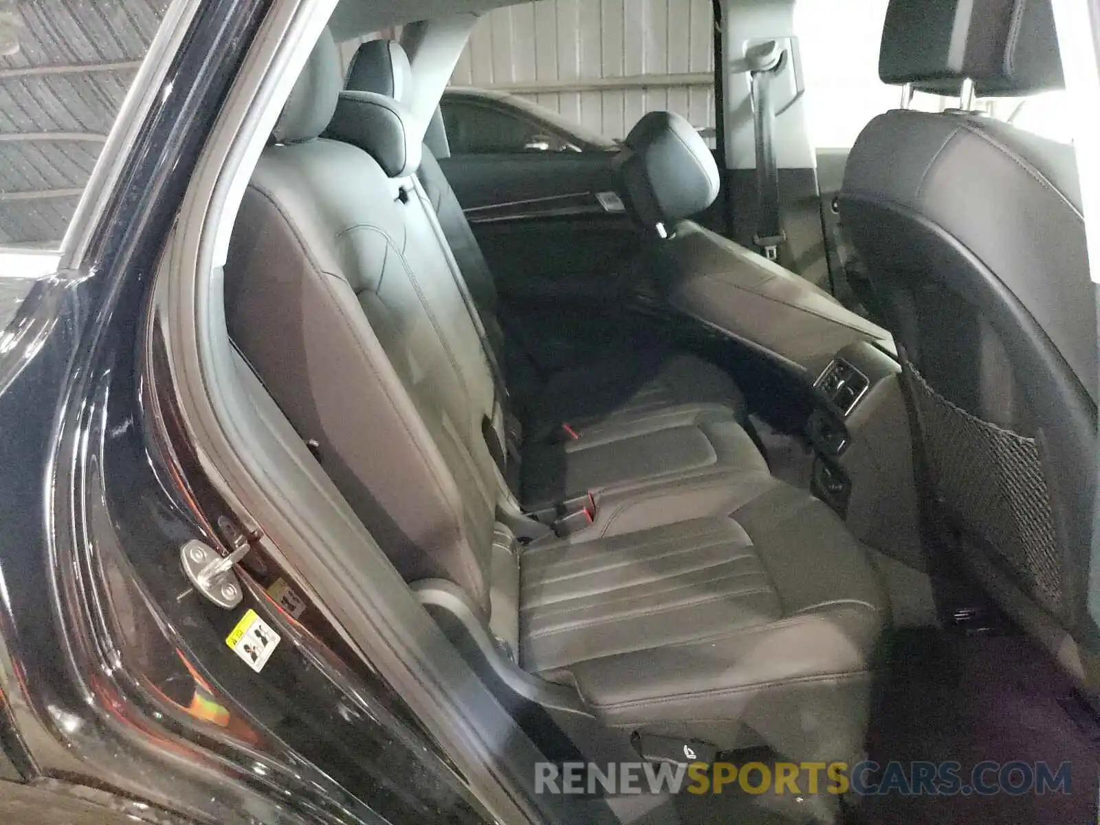 6 Photograph of a damaged car WA1CNAFY1K2090231 AUDI Q5 2019