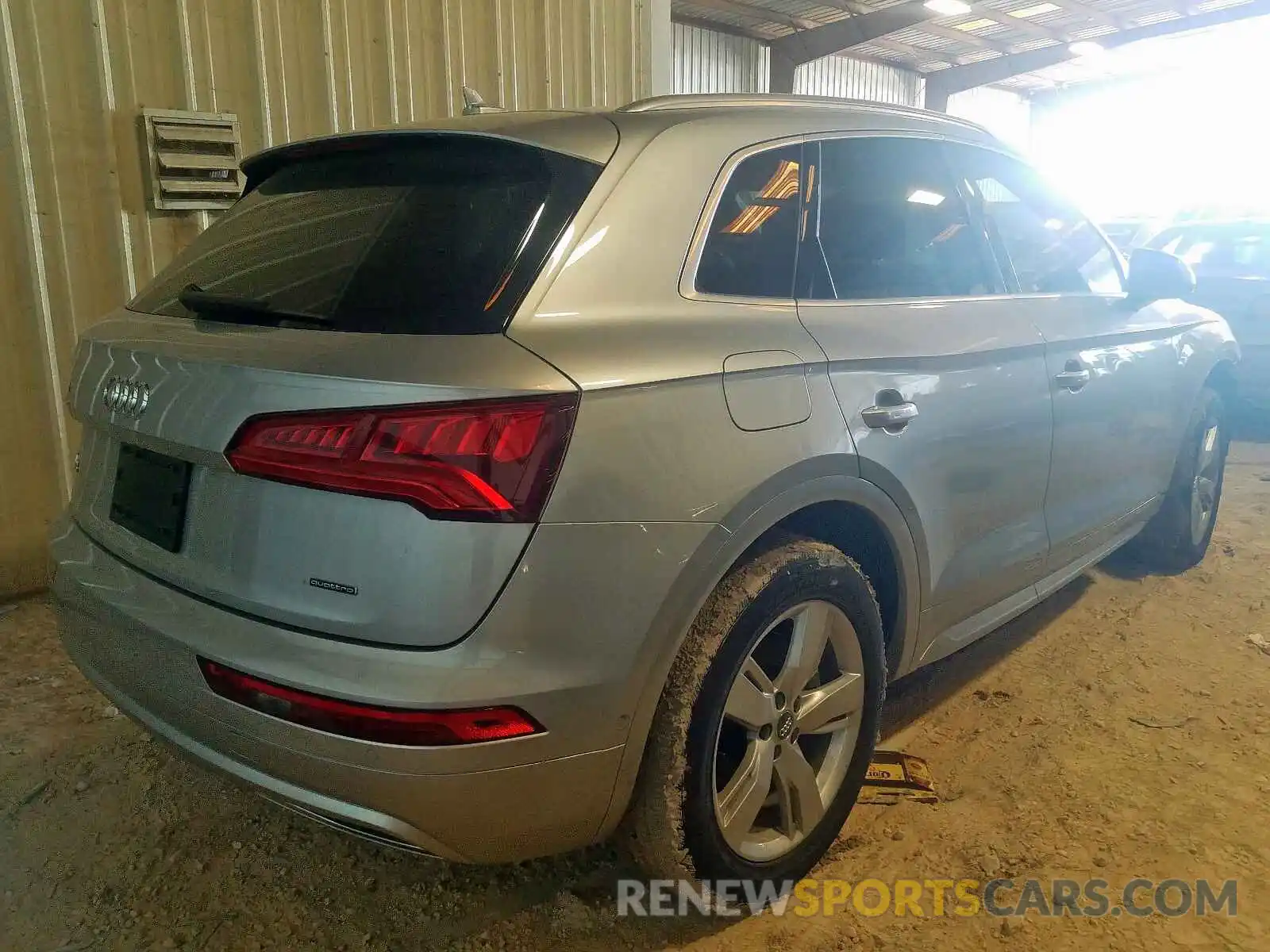 4 Фотография поврежденного автомобиля WA1CNAFY1K2106525 AUDI Q5 2019