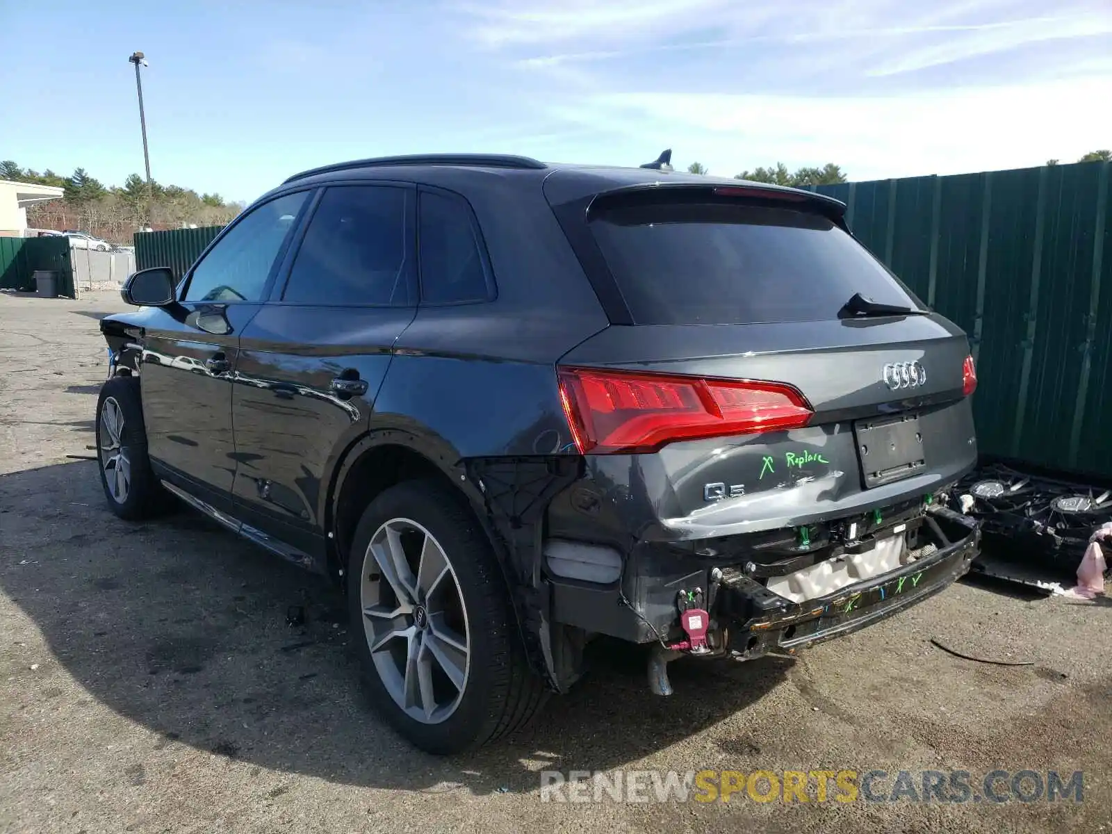 3 Фотография поврежденного автомобиля WA1CNAFY2K2016588 AUDI Q5 2019