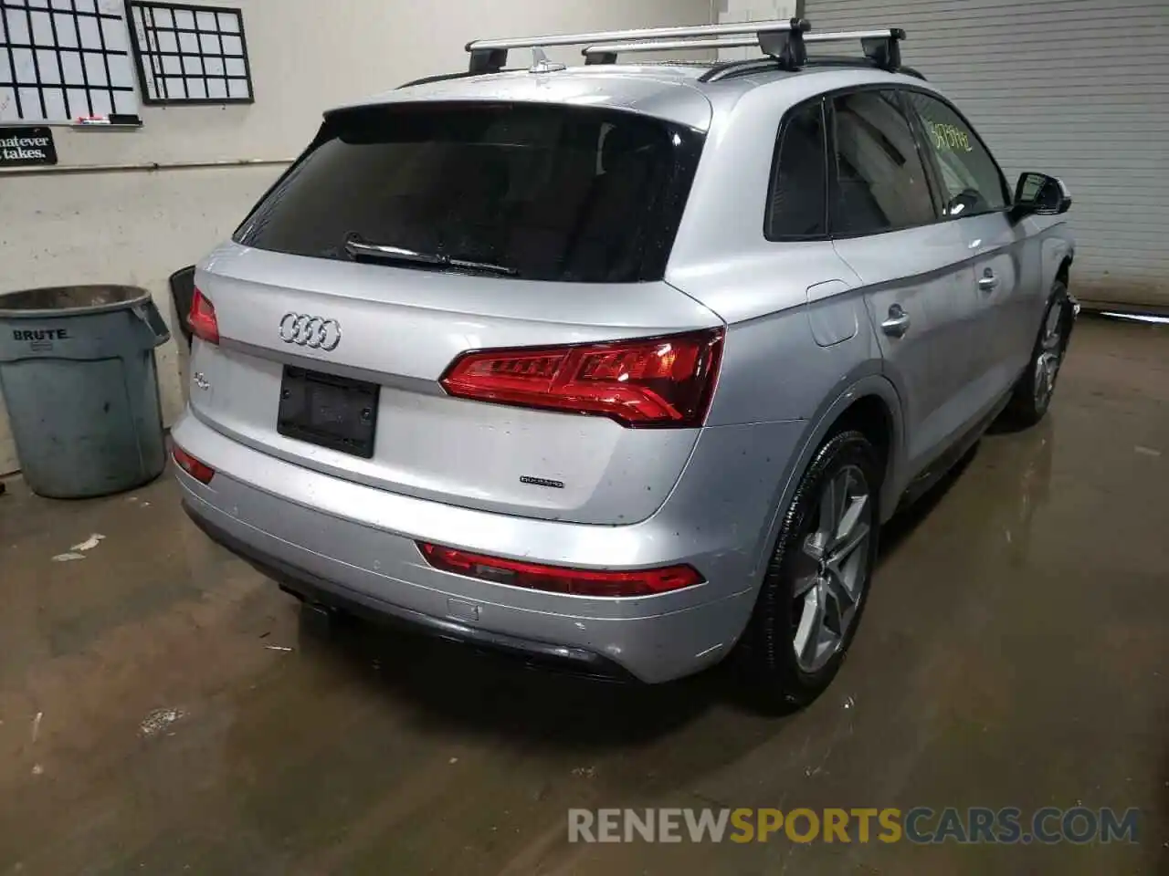 4 Фотография поврежденного автомобиля WA1CNAFY3K2027826 AUDI Q5 2019