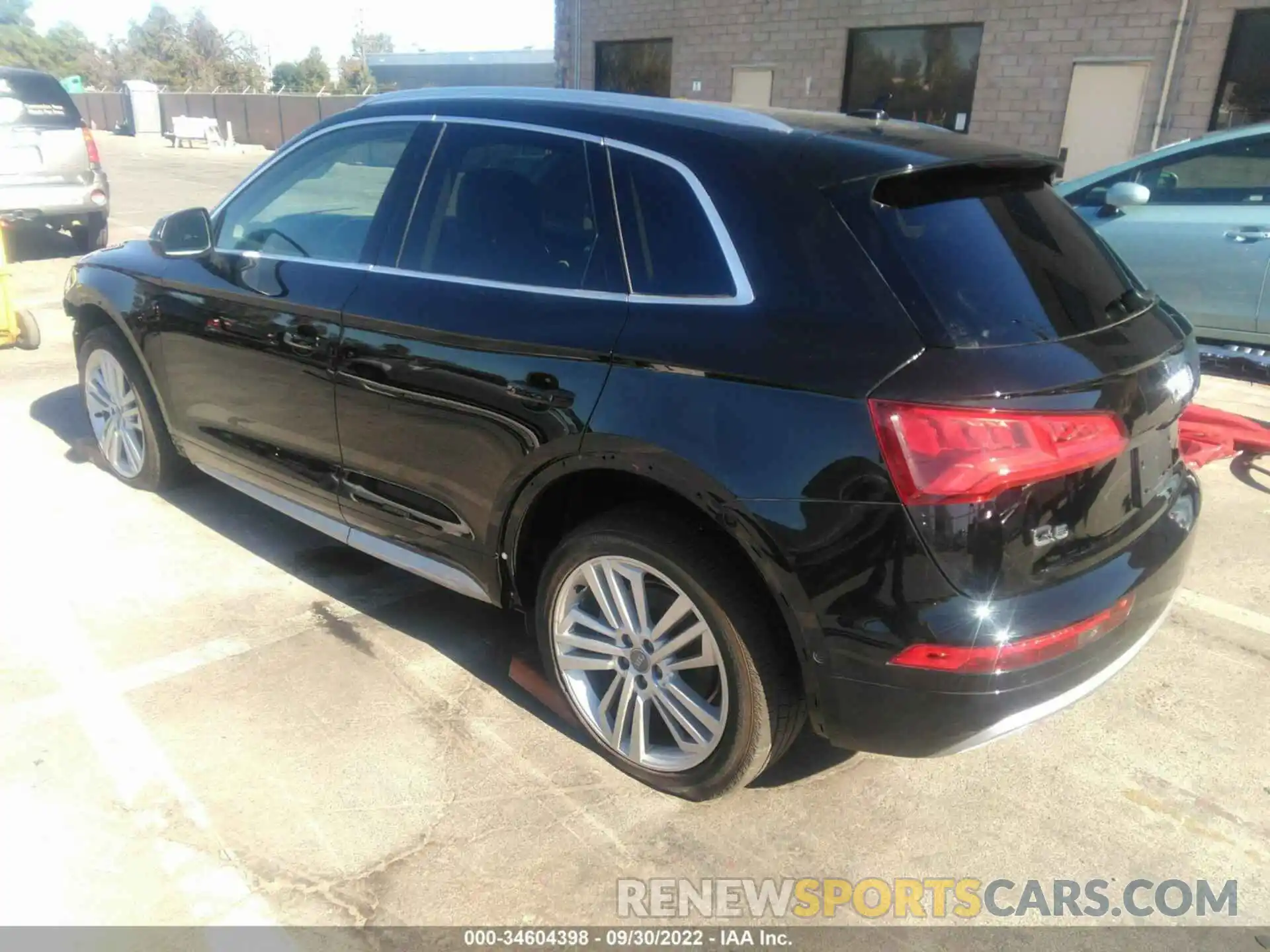 3 Photograph of a damaged car WA1CNAFY4K2046160 AUDI Q5 2019