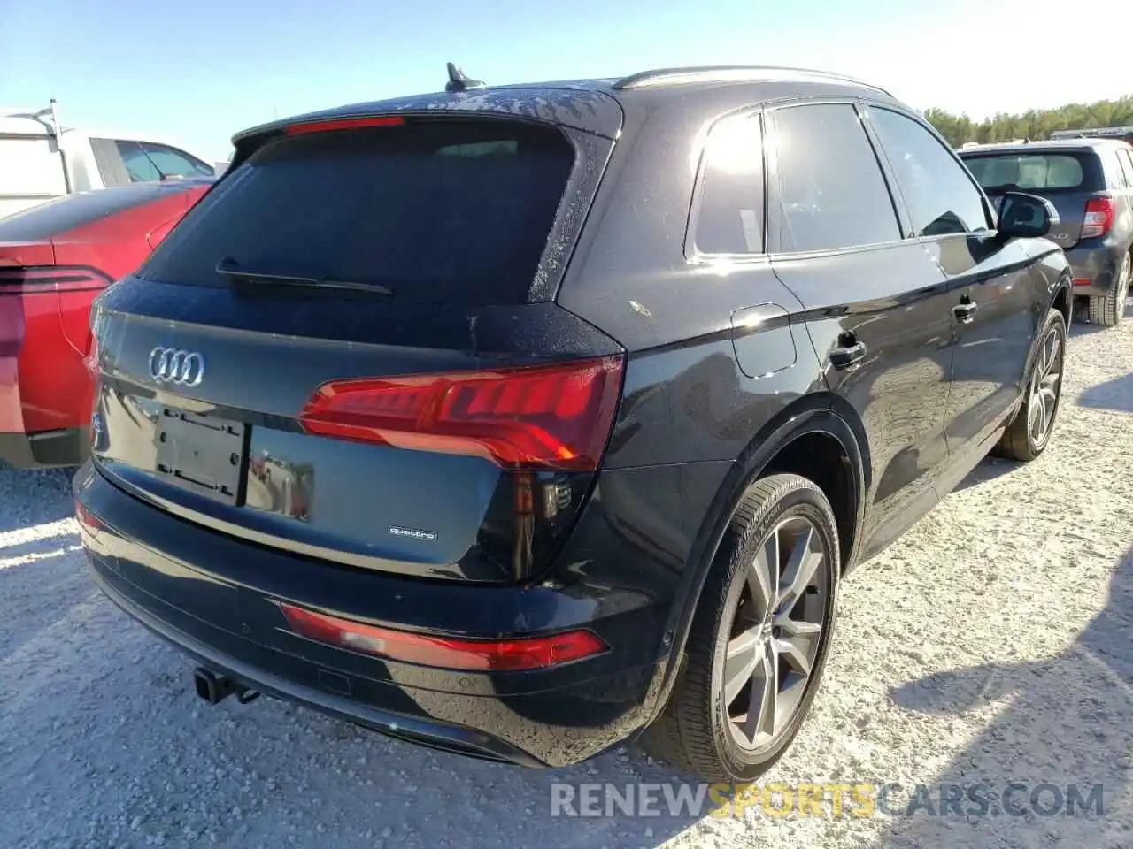 4 Photograph of a damaged car WA1CNAFY4K2109774 AUDI Q5 2019