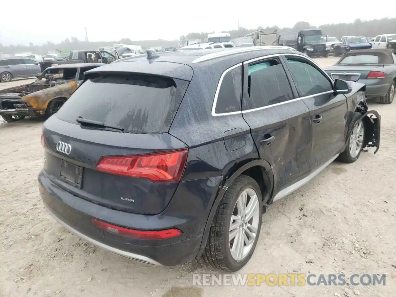 4 Photograph of a damaged car WA1CNAFY4K2113923 AUDI Q5 2019