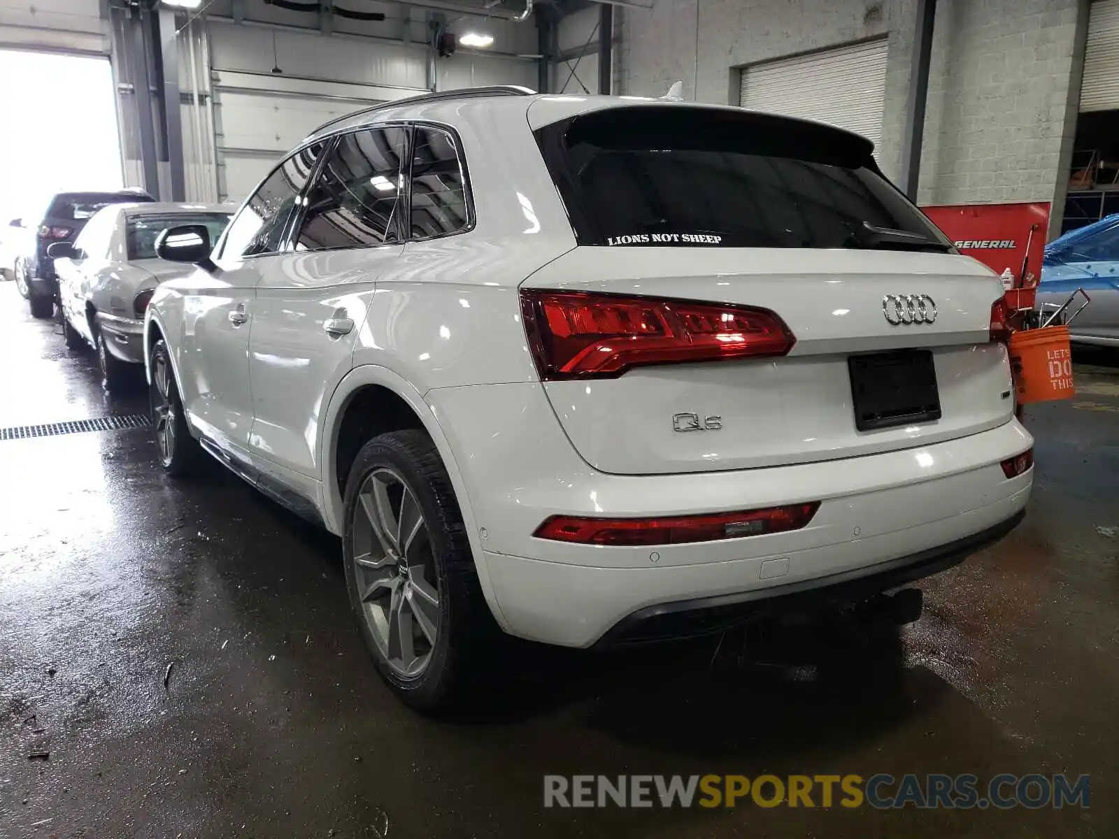 3 Фотография поврежденного автомобиля WA1CNAFY5K2033658 AUDI Q5 2019