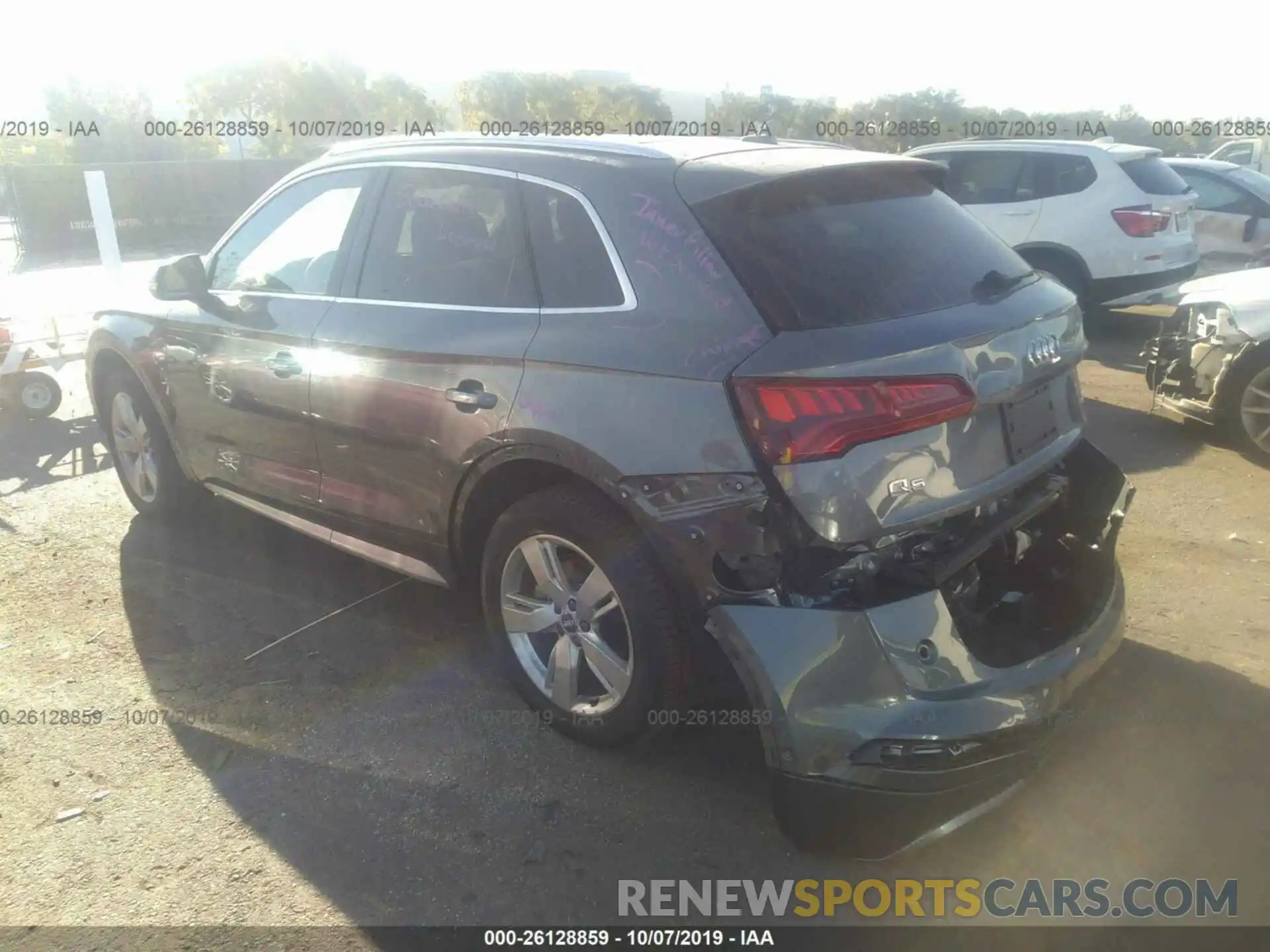 3 Photograph of a damaged car WA1CNAFY6K2089186 AUDI Q5 2019