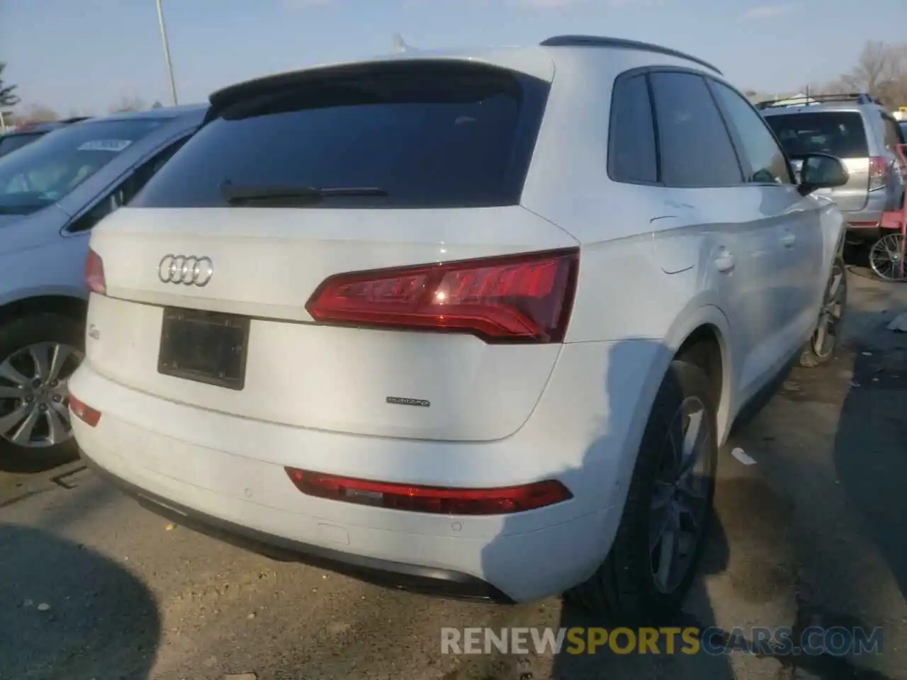 4 Photograph of a damaged car WA1CNAFY7K2022127 AUDI Q5 2019