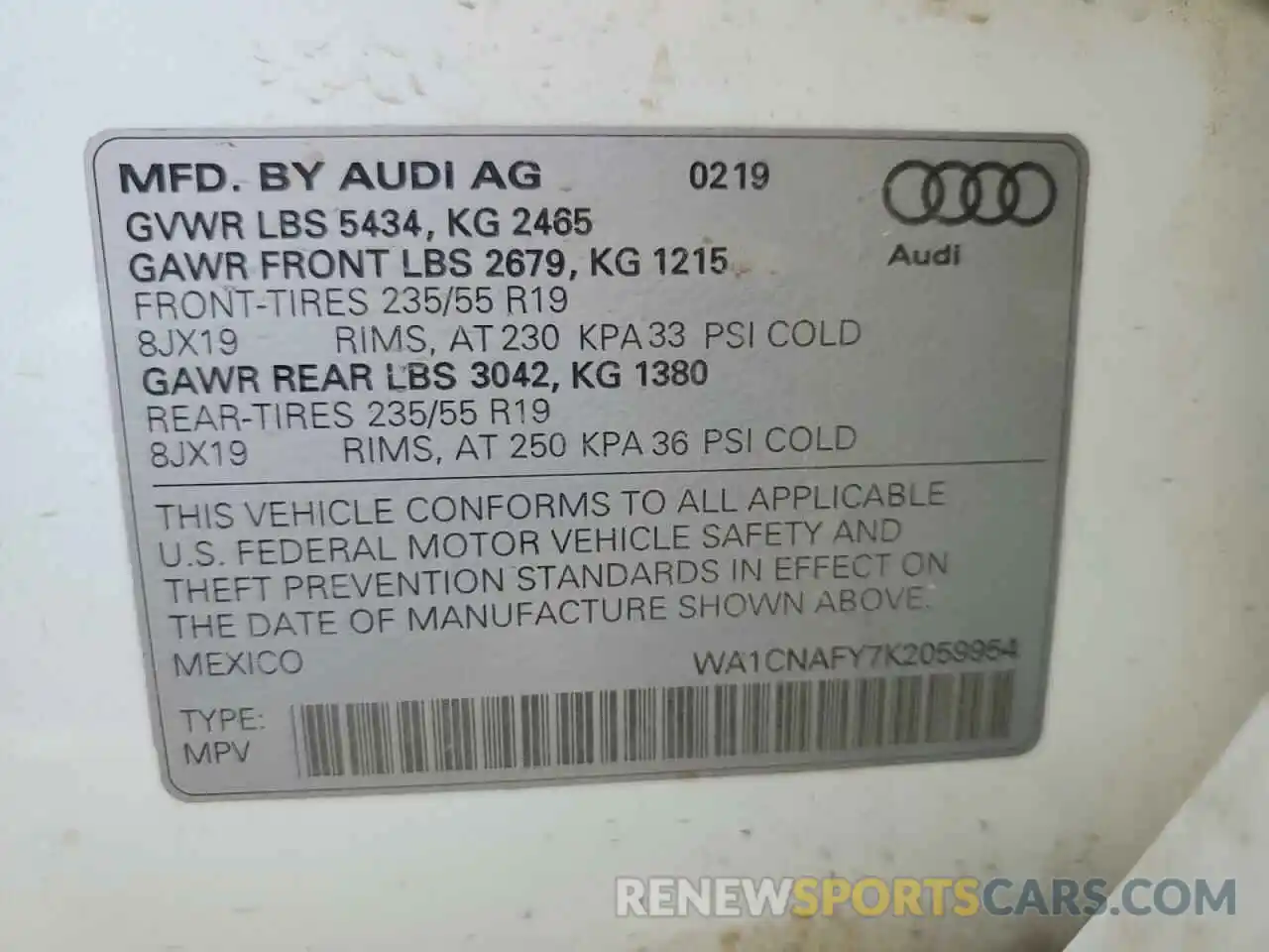 12 Photograph of a damaged car WA1CNAFY7K2059954 AUDI Q5 2019