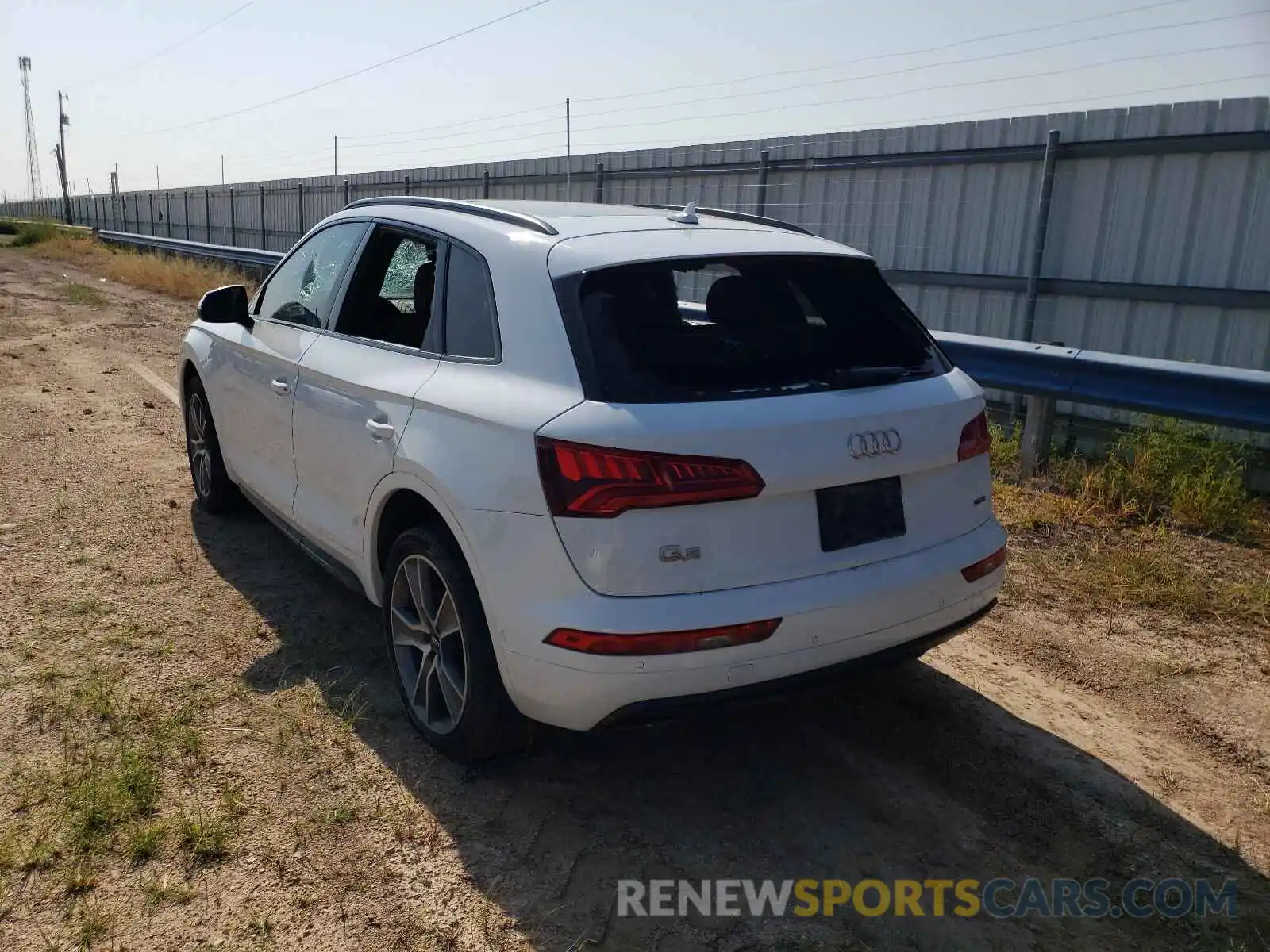 3 Photograph of a damaged car WA1CNAFY7K2063387 AUDI Q5 2019