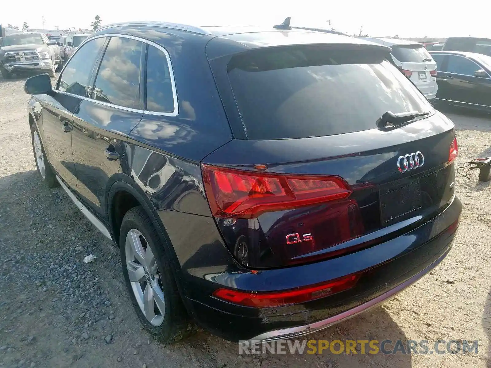 3 Фотография поврежденного автомобиля WA1CNAFY8K2032262 AUDI Q5 2019