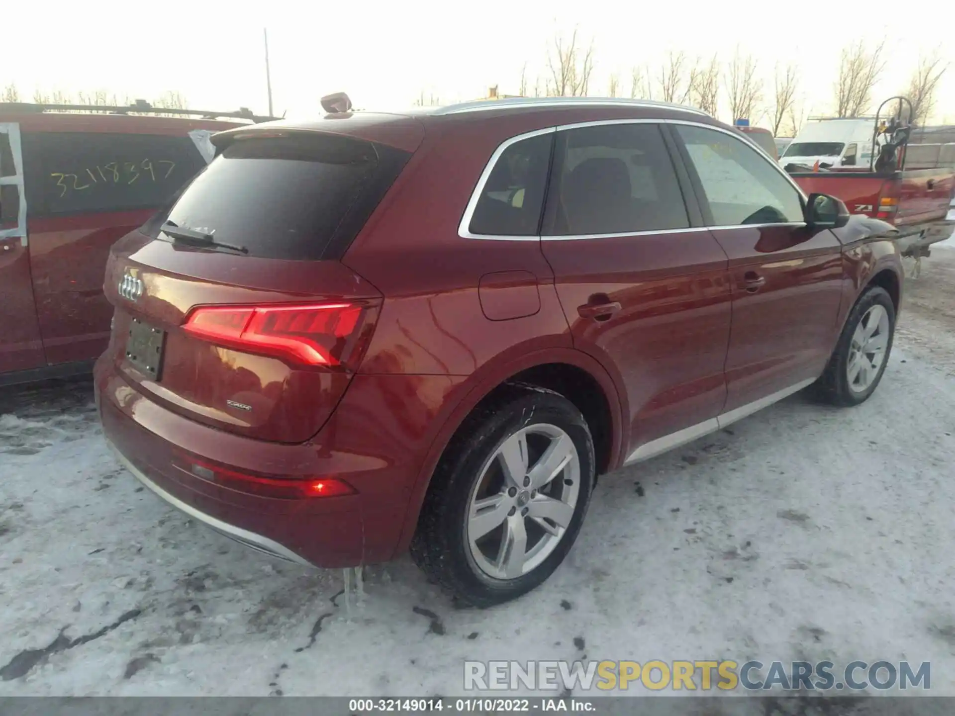 4 Photograph of a damaged car WA1CNAFY8K2099931 AUDI Q5 2019