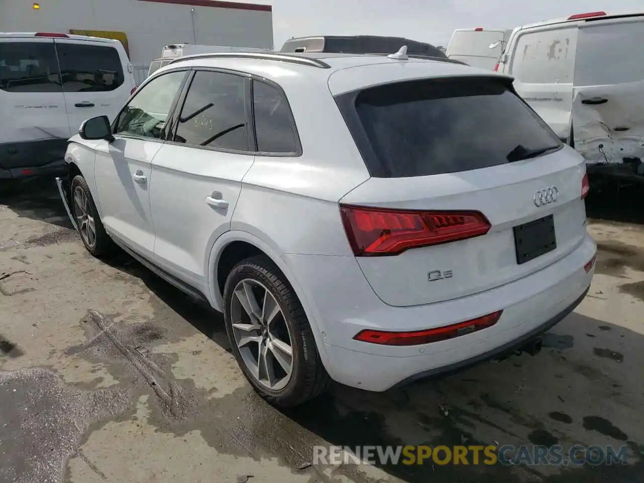 3 Фотография поврежденного автомобиля WA1CNAFY9K2057798 AUDI Q5 2019