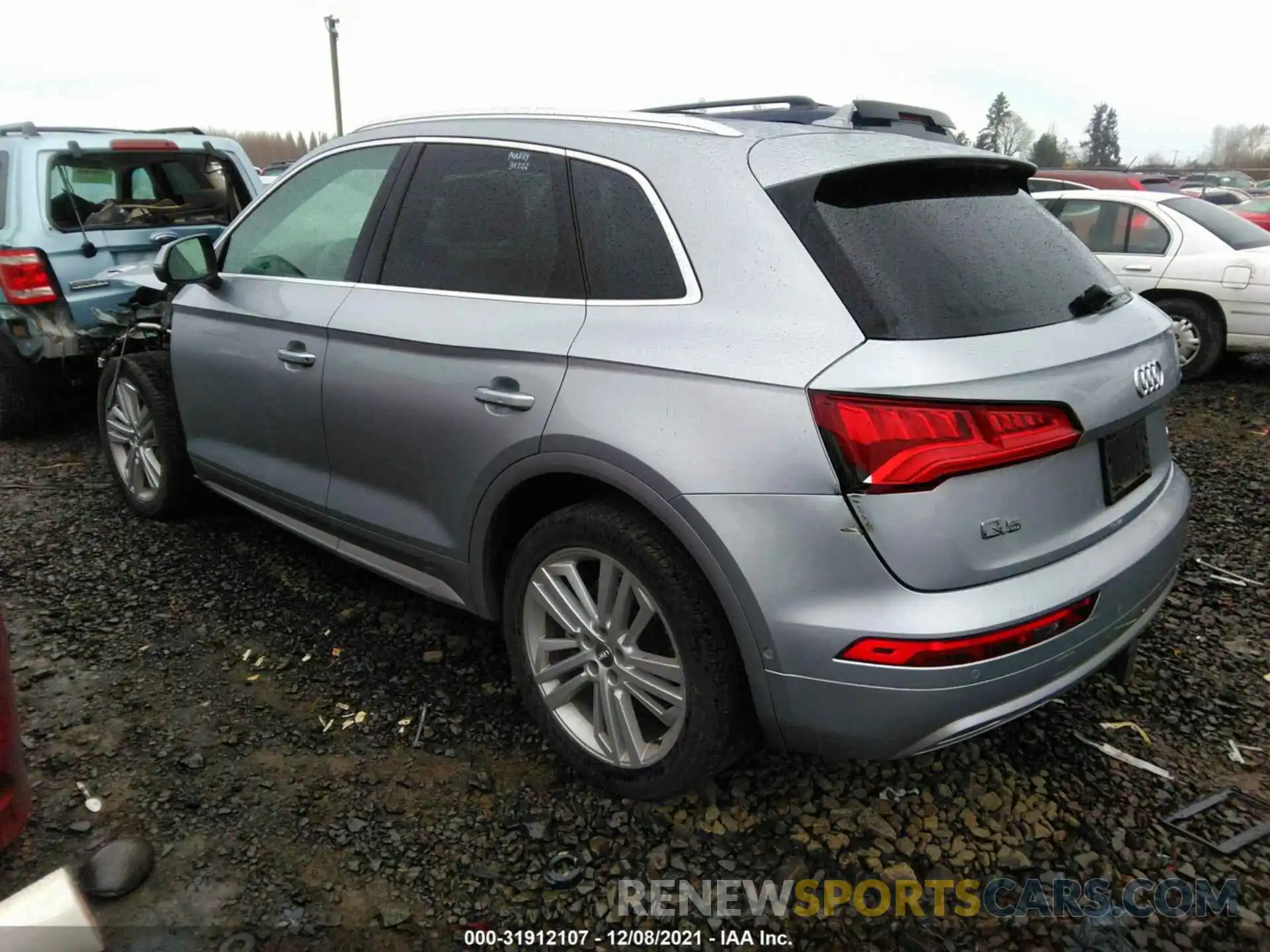 3 Фотография поврежденного автомобиля WA1CNAFYXK2102473 AUDI Q5 2019