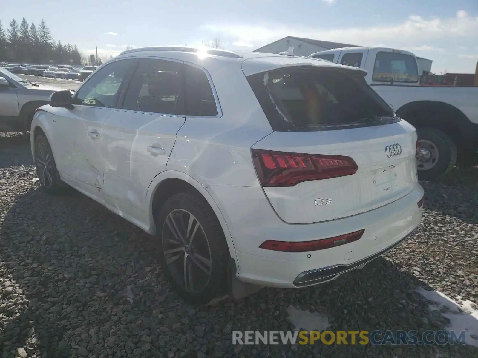 3 Фотография поврежденного автомобиля WA1ENAFY9K2066509 AUDI Q5 2019