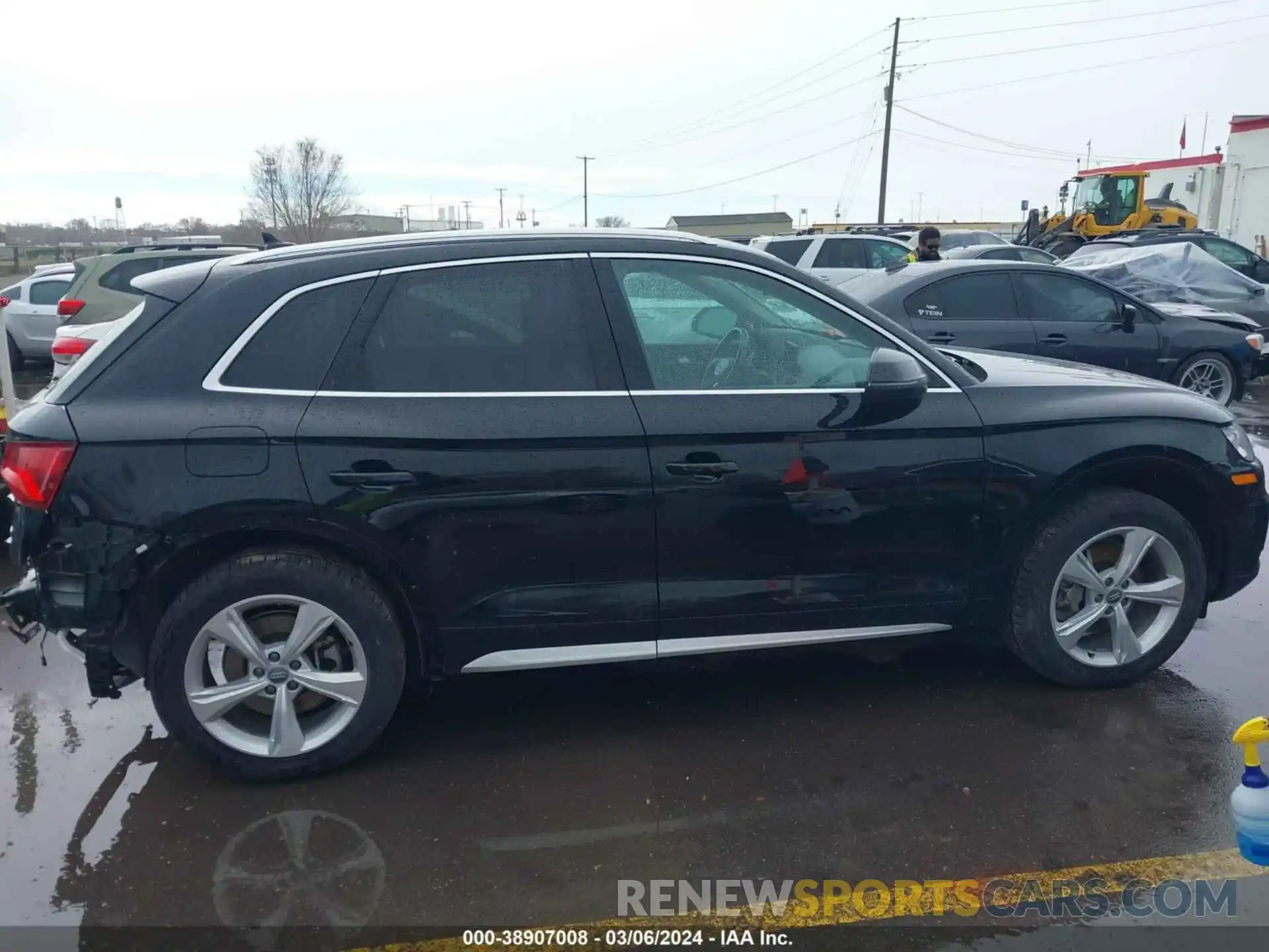 13 Photograph of a damaged car WA1ANAFY0L2035858 AUDI Q5 2020