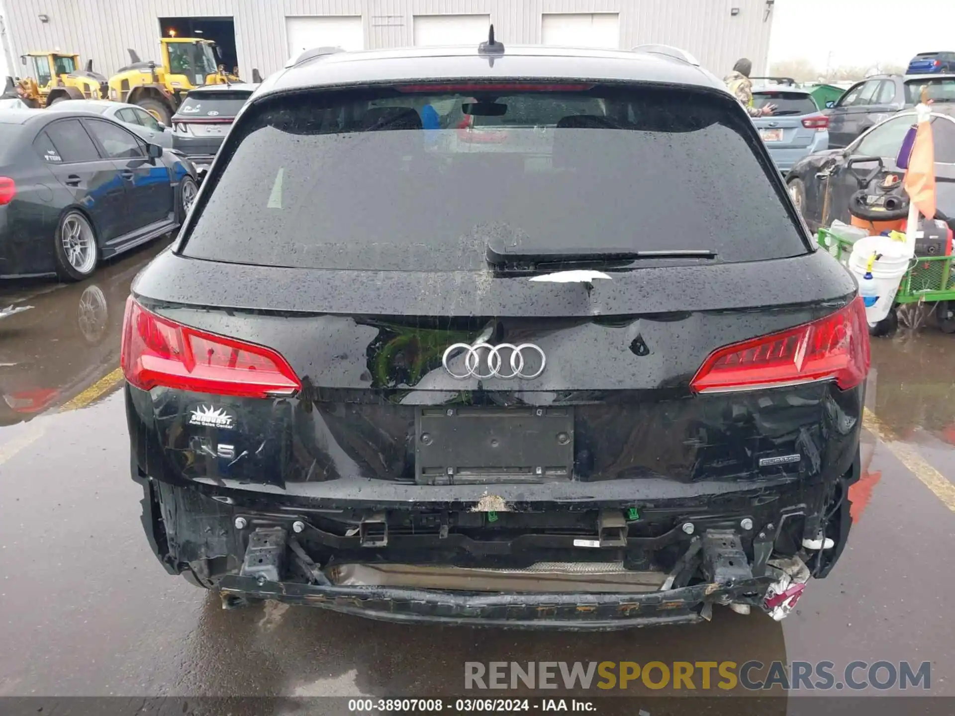 16 Photograph of a damaged car WA1ANAFY0L2035858 AUDI Q5 2020