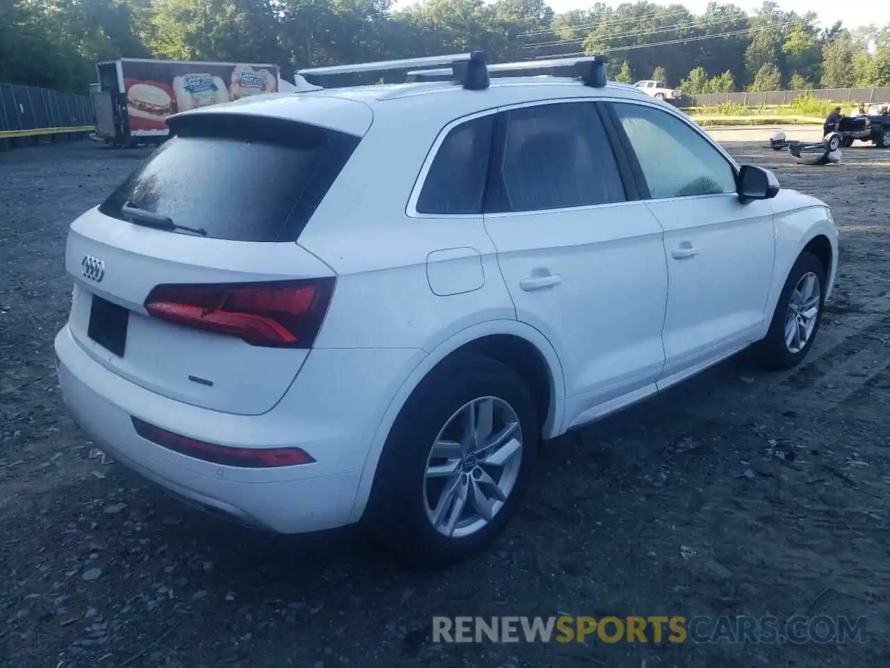 4 Фотография поврежденного автомобиля WA1ANAFY0L2060341 AUDI Q5 2020