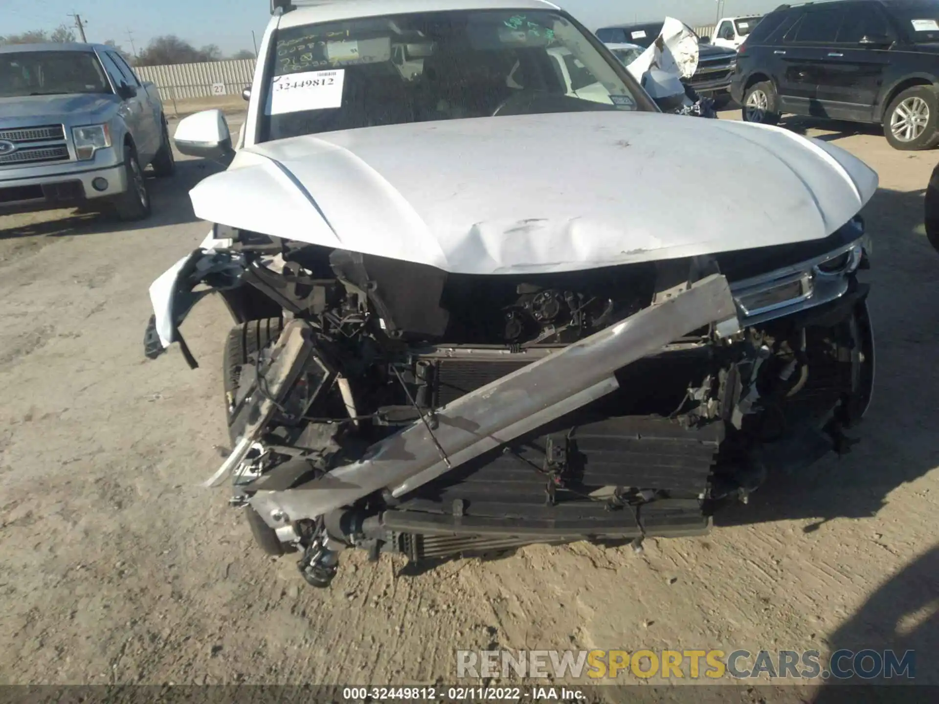 6 Photograph of a damaged car WA1ANAFY0L2062509 AUDI Q5 2020