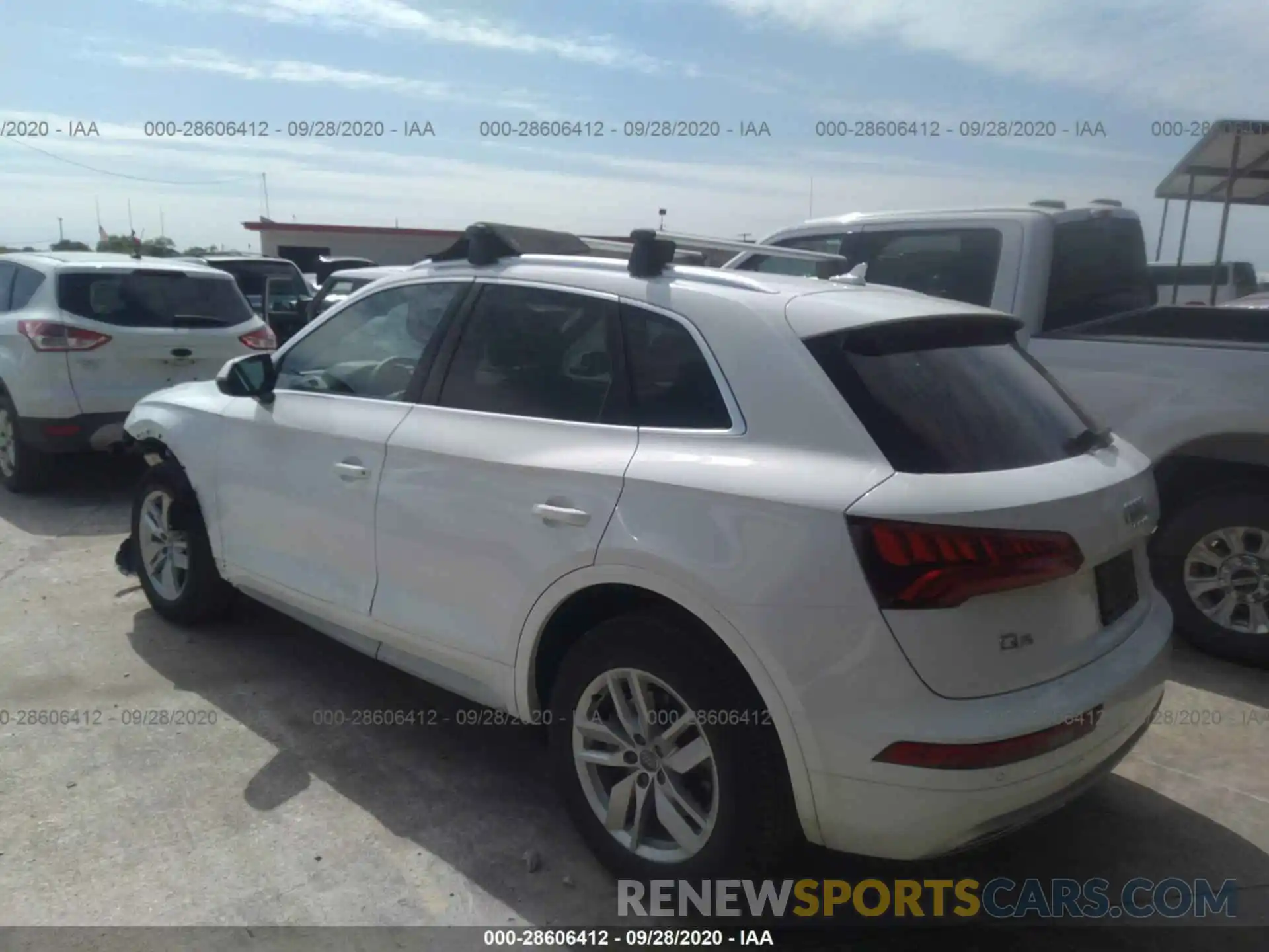 3 Фотография поврежденного автомобиля WA1ANAFY0L2062784 AUDI Q5 2020