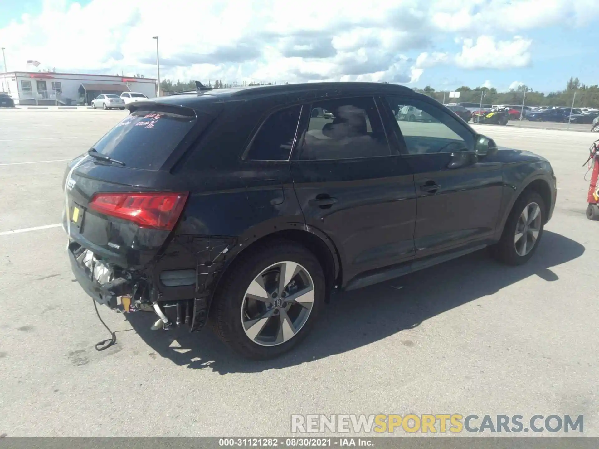 4 Фотография поврежденного автомобиля WA1ANAFY0L2104757 AUDI Q5 2020