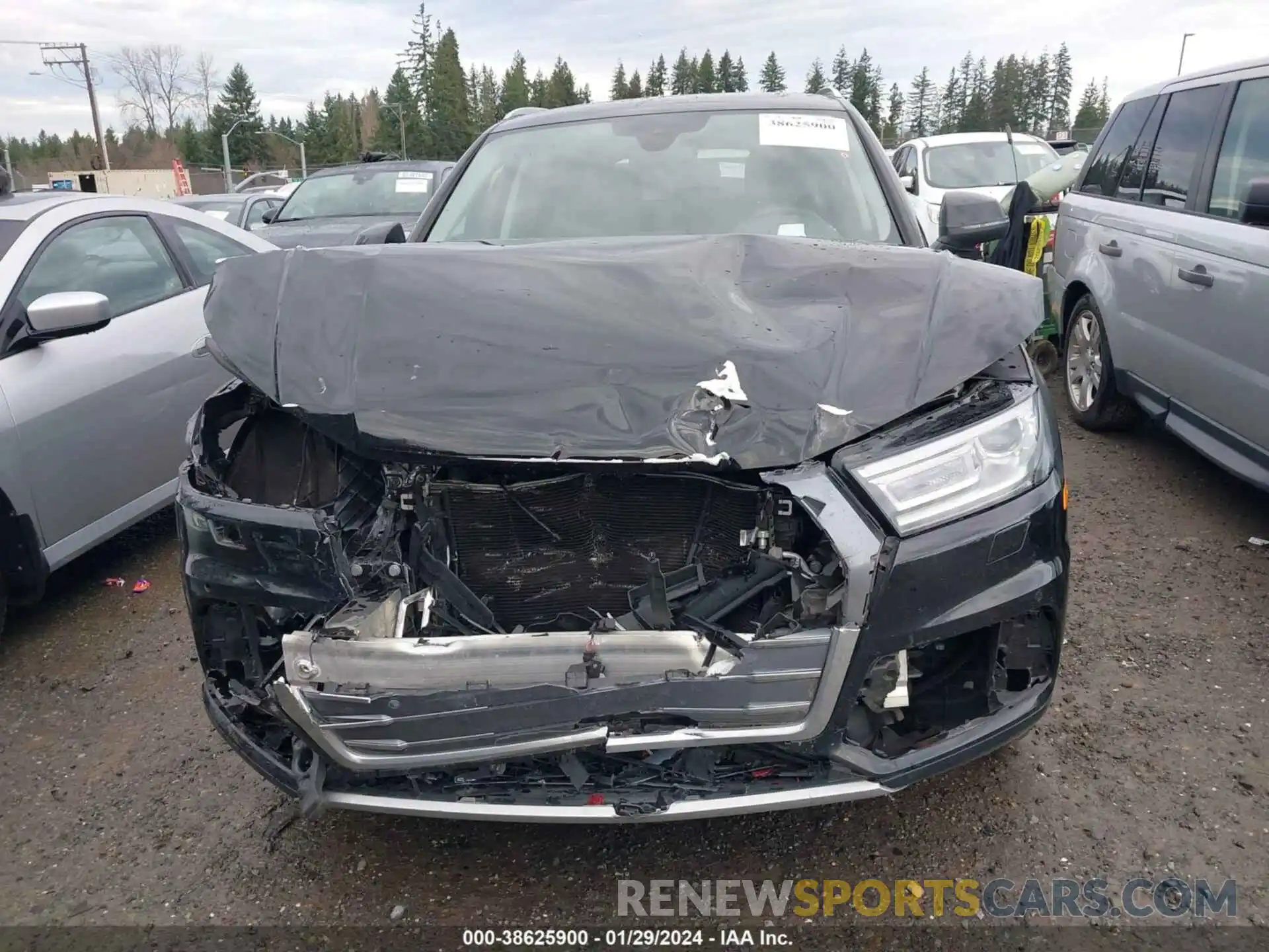 12 Photograph of a damaged car WA1ANAFY1L2001007 AUDI Q5 2020