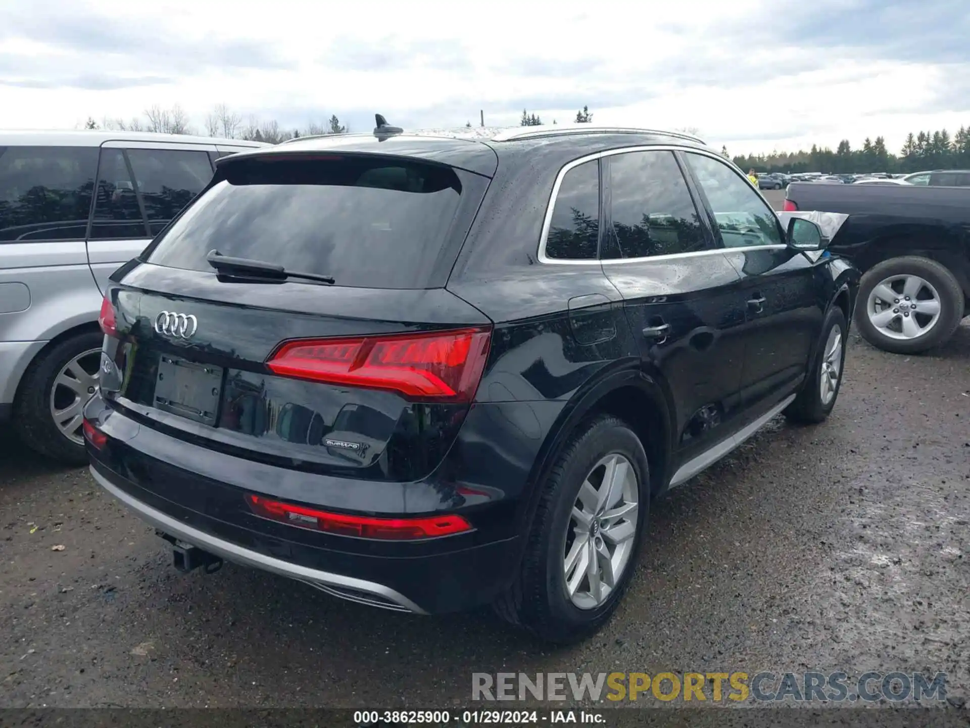 4 Фотография поврежденного автомобиля WA1ANAFY1L2001007 AUDI Q5 2020