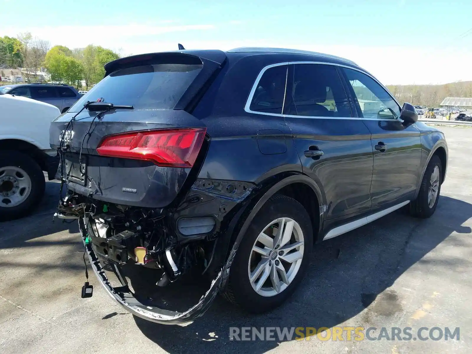 4 Фотография поврежденного автомобиля WA1ANAFY1L2010726 AUDI Q5 2020