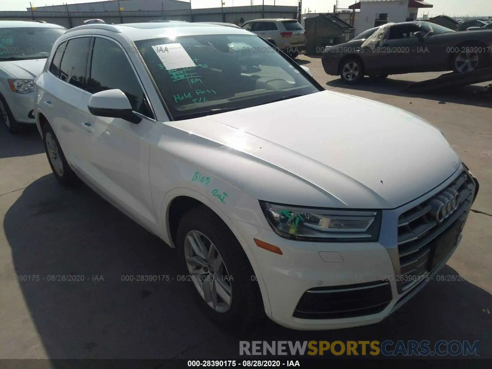 1 Фотография поврежденного автомобиля WA1ANAFY1L2022729 AUDI Q5 2020