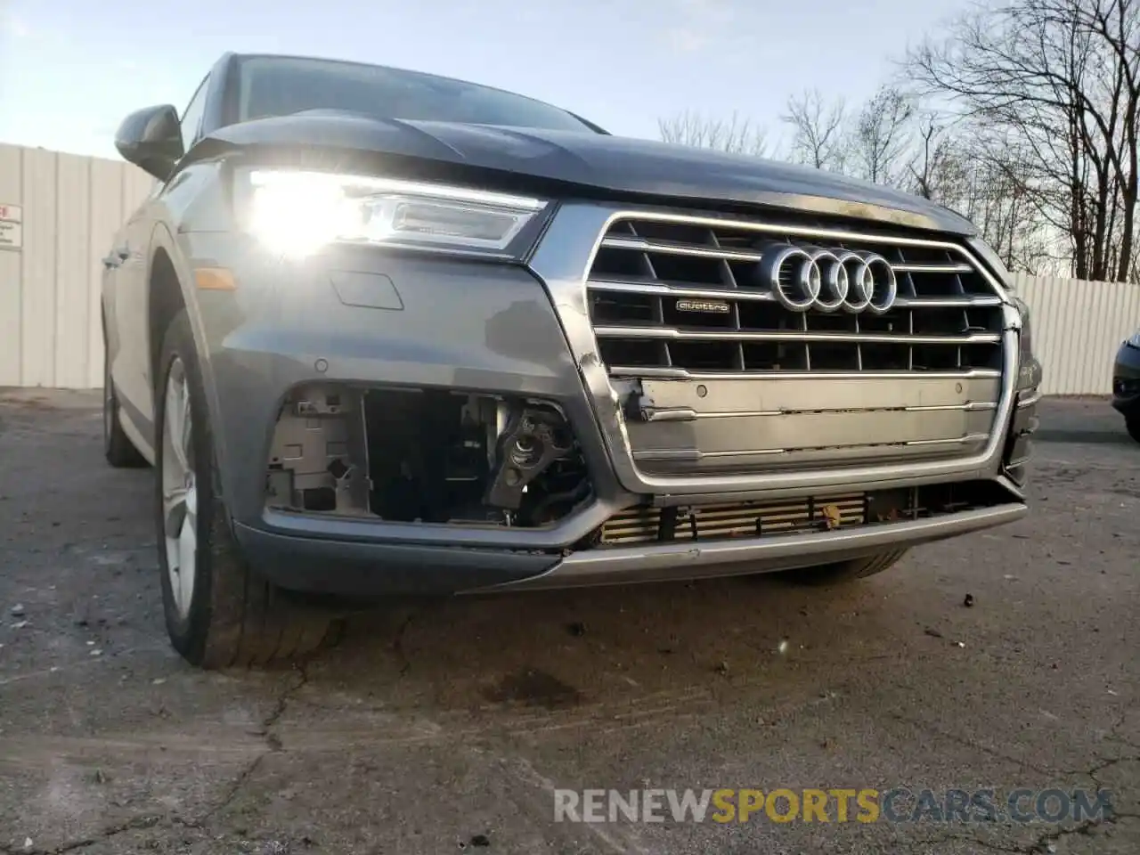 9 Photograph of a damaged car WA1ANAFY1L2040177 AUDI Q5 2020