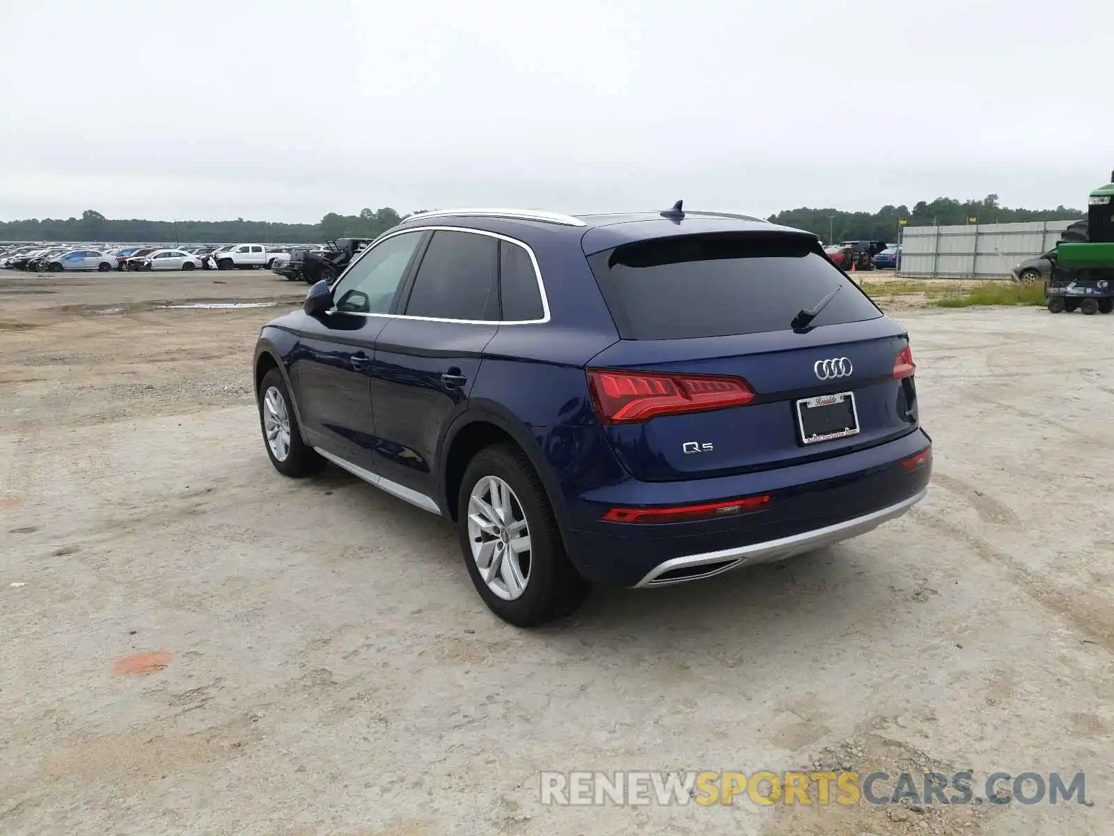 3 Фотография поврежденного автомобиля WA1ANAFY1L2045637 AUDI Q5 2020