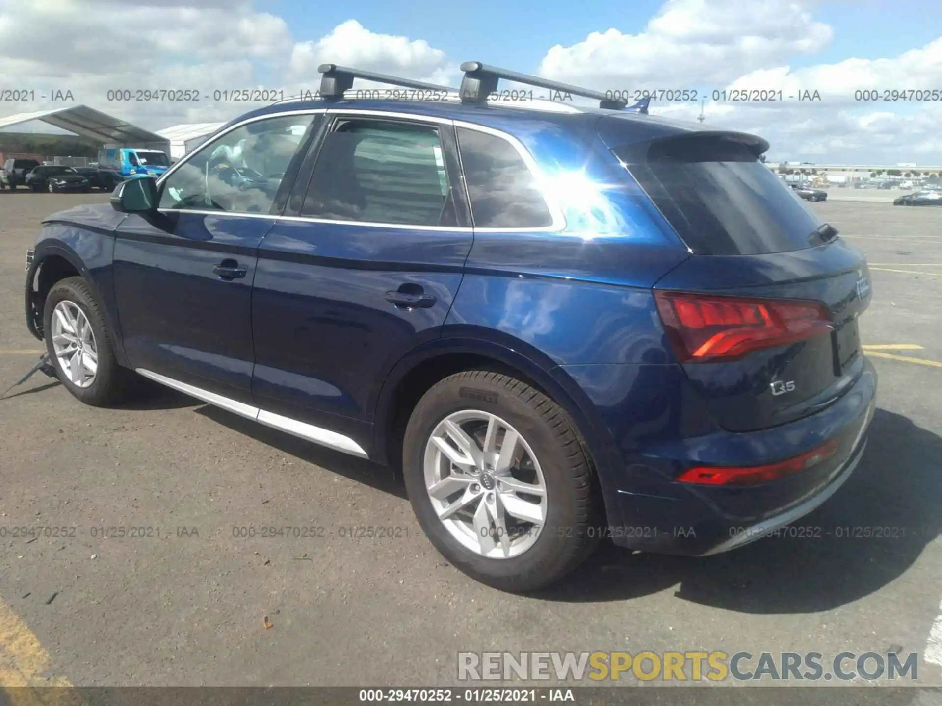 3 Фотография поврежденного автомобиля WA1ANAFY1L2052930 AUDI Q5 2020