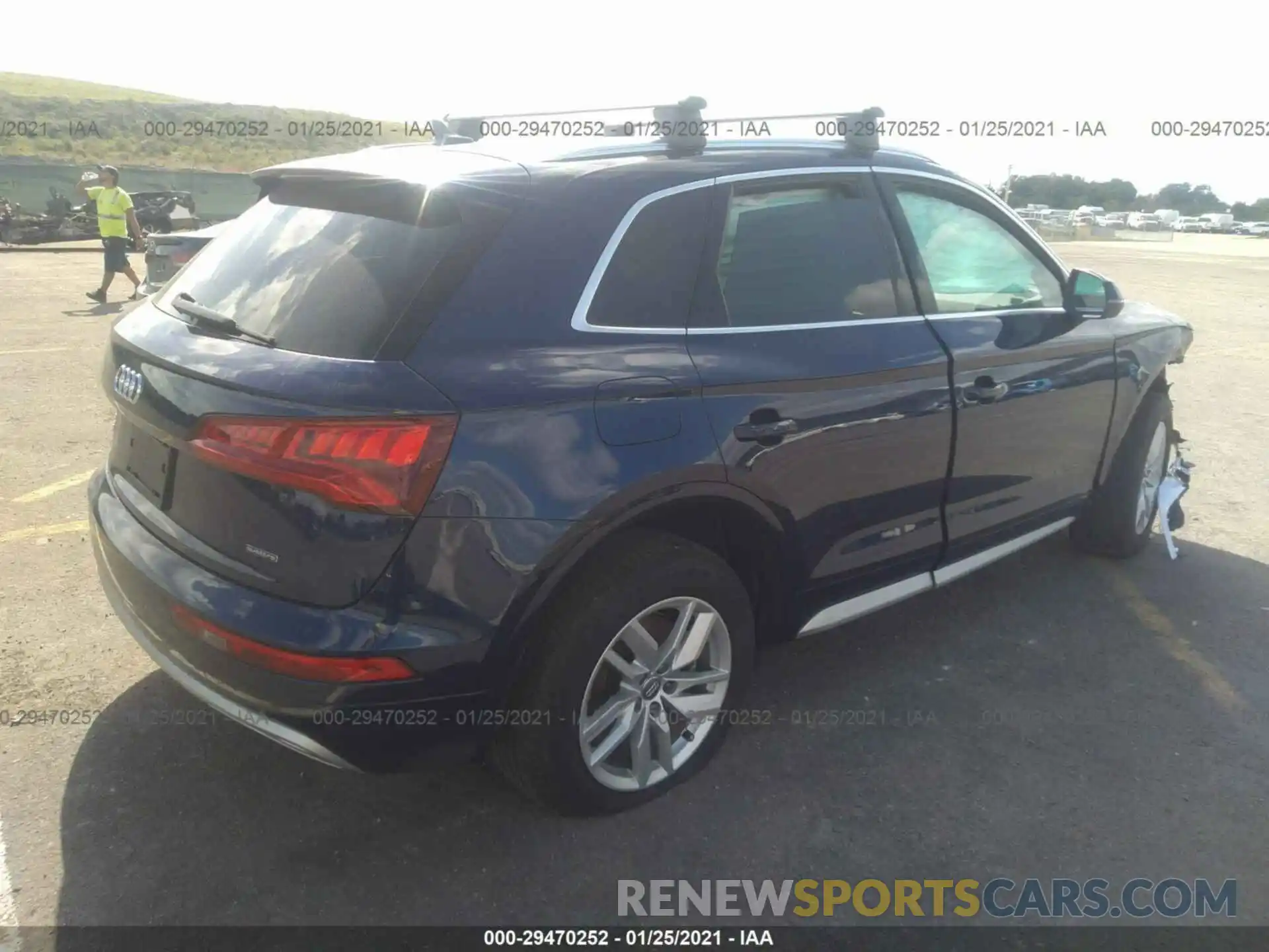 4 Фотография поврежденного автомобиля WA1ANAFY1L2052930 AUDI Q5 2020