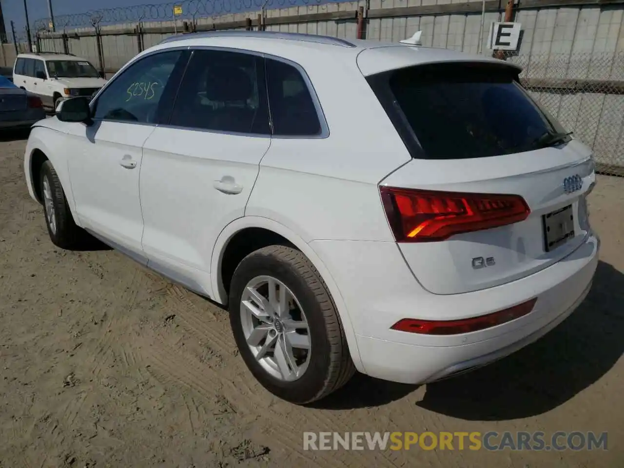 3 Фотография поврежденного автомобиля WA1ANAFY1L2063684 AUDI Q5 2020