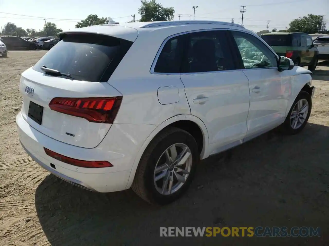 4 Фотография поврежденного автомобиля WA1ANAFY1L2063684 AUDI Q5 2020